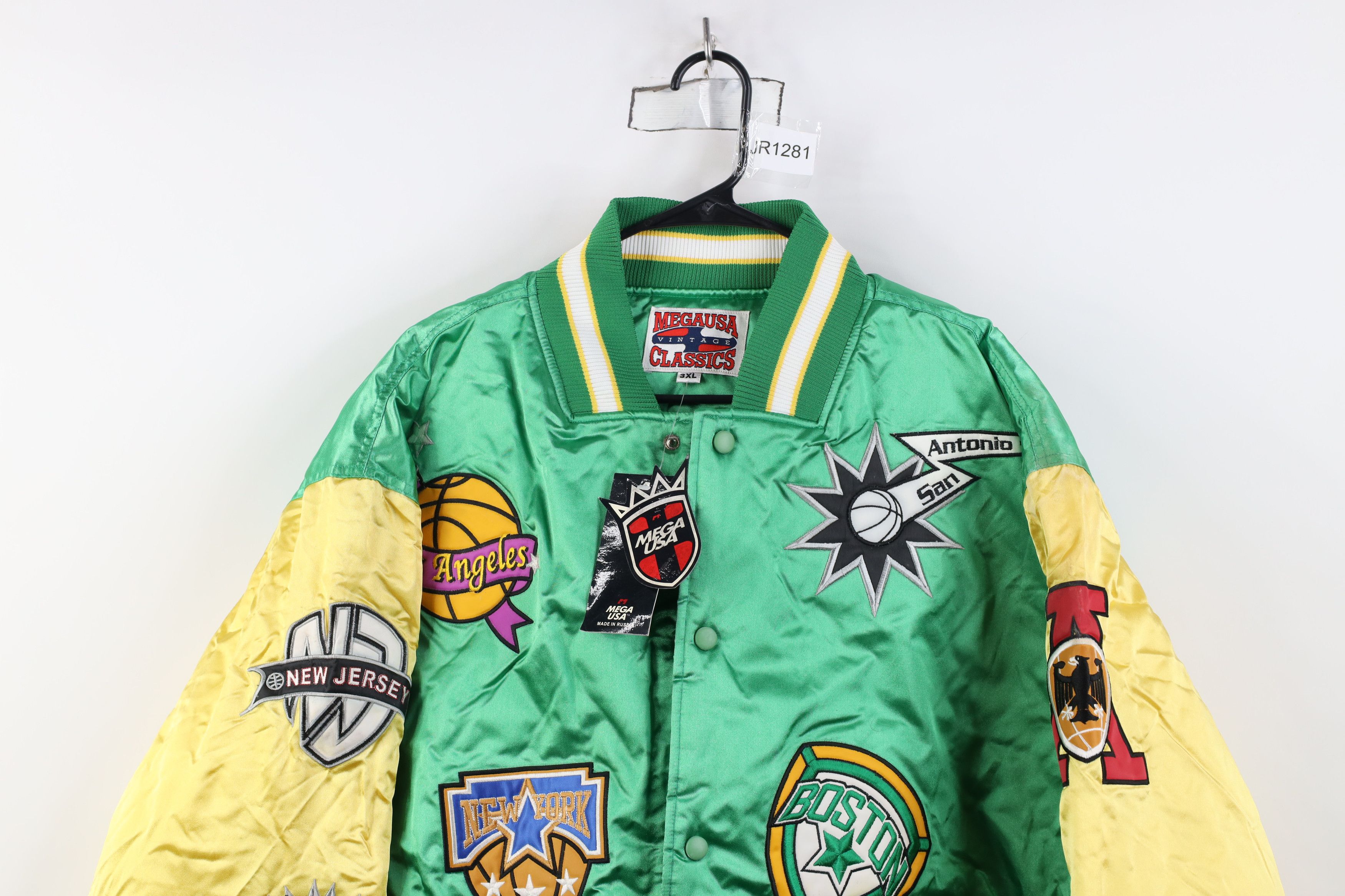Vintage Deadstock Vintage 90s Quilted Satin Bomber Jacket Green Size US XXL / EU 58 / 5 - 2 Thumbnail