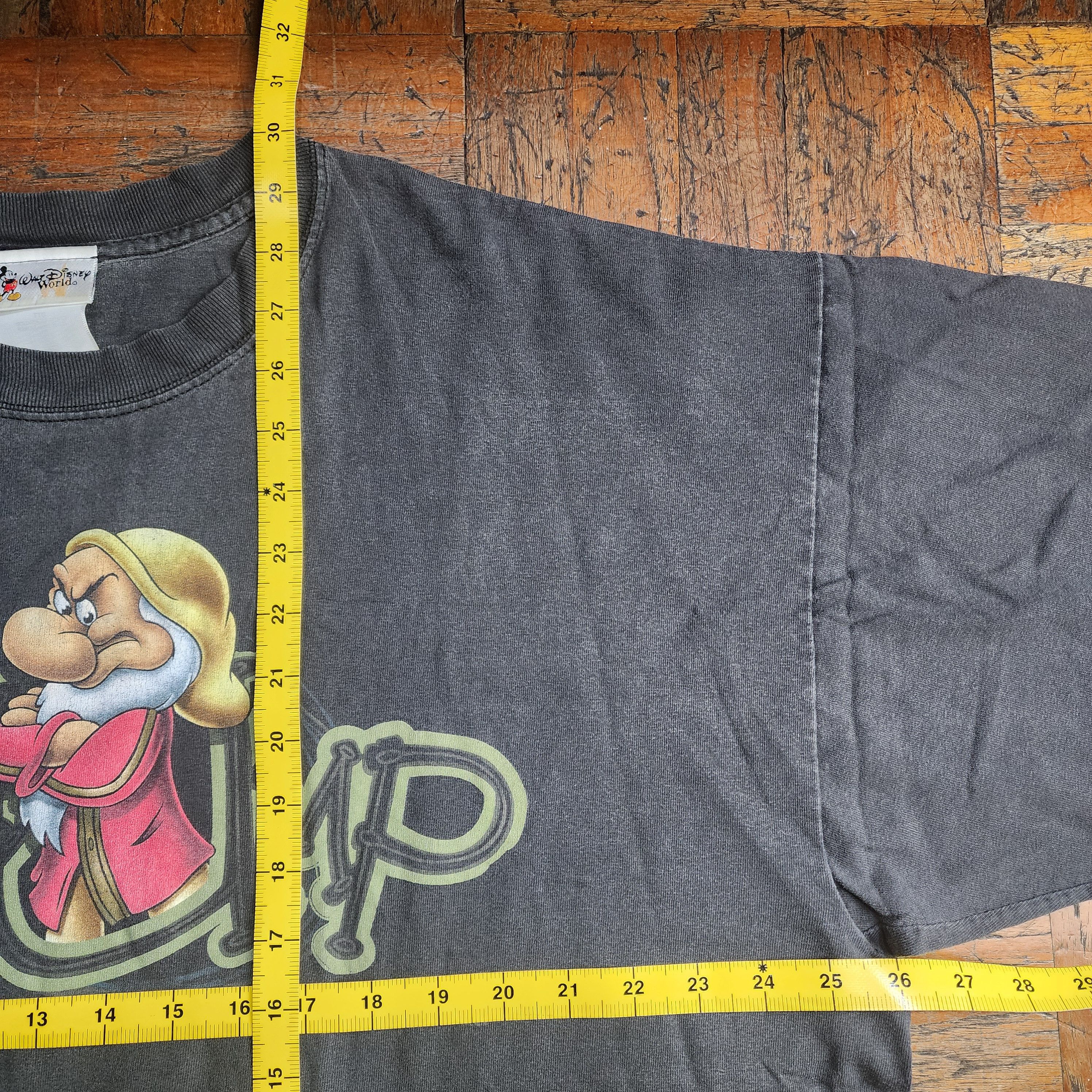 Disney × Vintage Vintage World Disney Snow White The Grump Grumpy size XXL Size US XXL / EU 58 / 5 - 7 Thumbnail