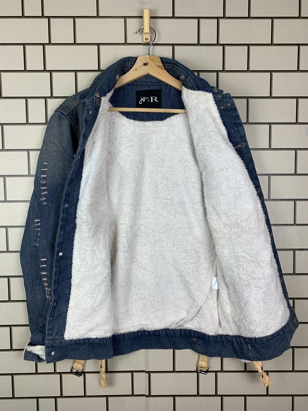Japanese Brand × Vintage Vintage Japanese Brand Fashion Distressed Denim Jacket Size US L / EU 52-54 / 3 - 21 Thumbnail