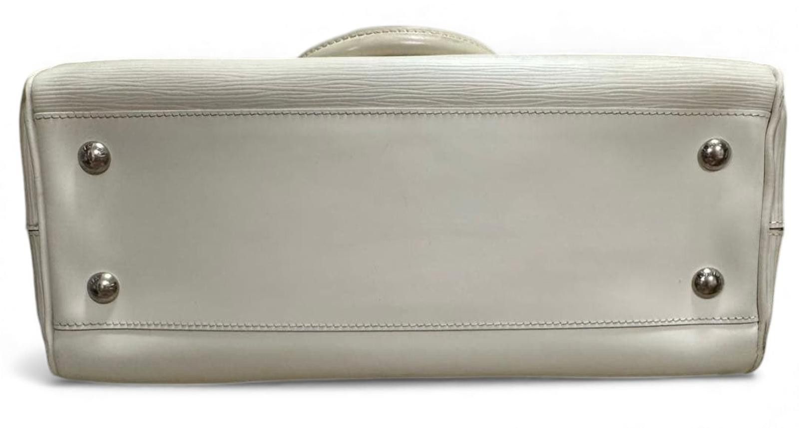Louis Vuitton Louis Vuitton - Epi Leather Handbag White Size ONE SIZE - 4 Thumbnail