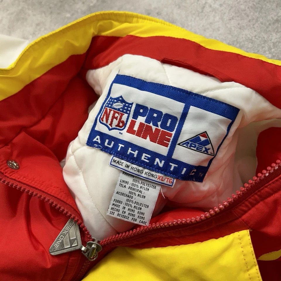NFL × Vintage Kansas City CHIEFS APEX ONE AUTHENTIC PRO LINE PUFFER JACKET Size US XL / EU 56 / 4 - 5 Thumbnail