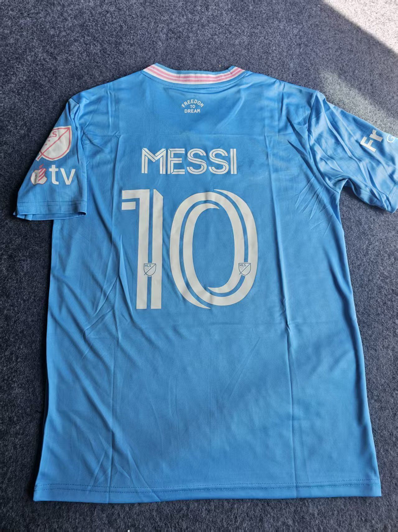 Other 2025 26 Miami #10 Messi Jersey Away M Size US M / EU 48-50 / 2 - 1 Thumbnail