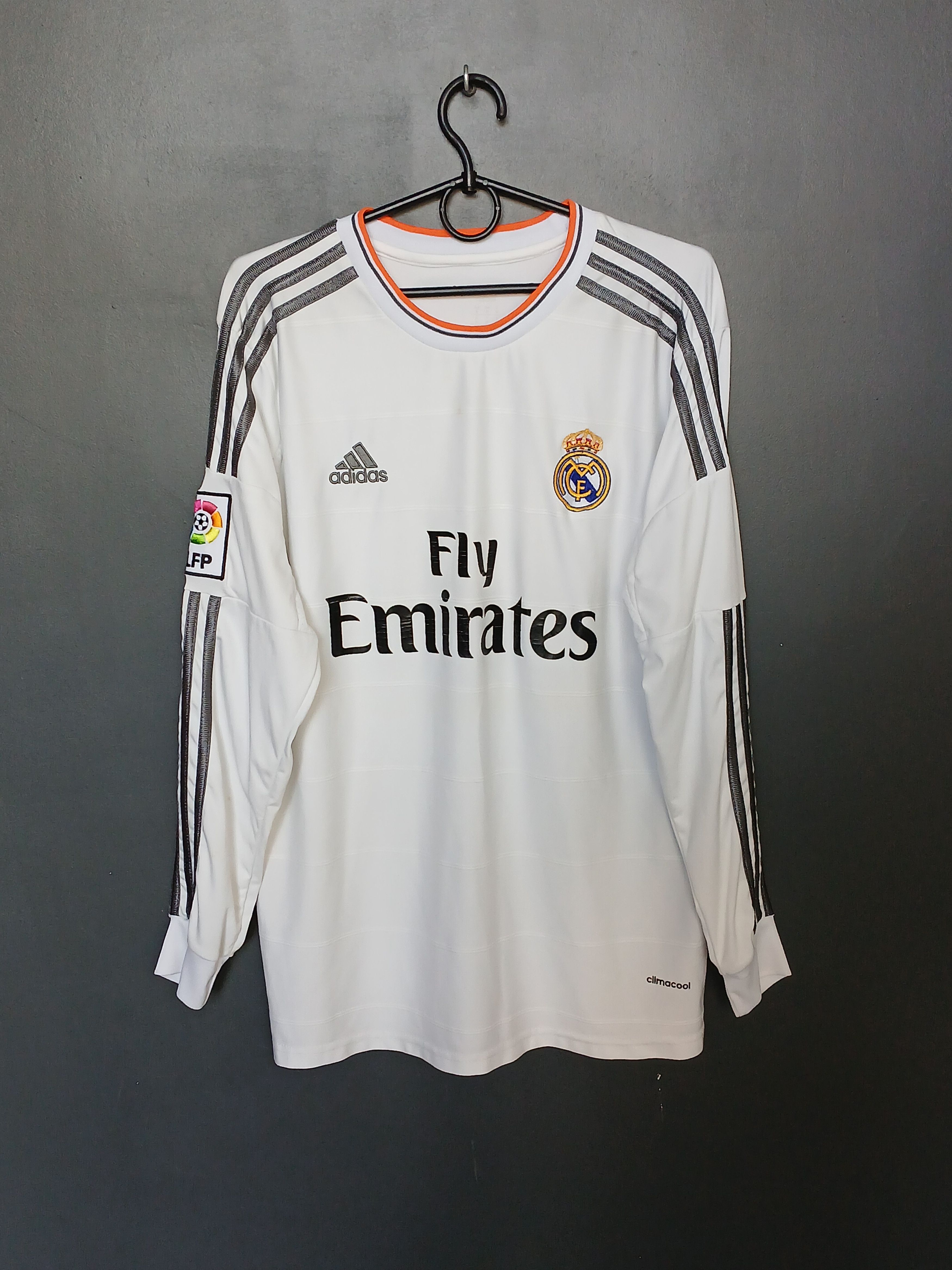 Other Real Madrid 13/14 Home Ronaldo Football Jersey T-Shirt Size US M / EU 48-50 / 2 - 2 Thumbnail