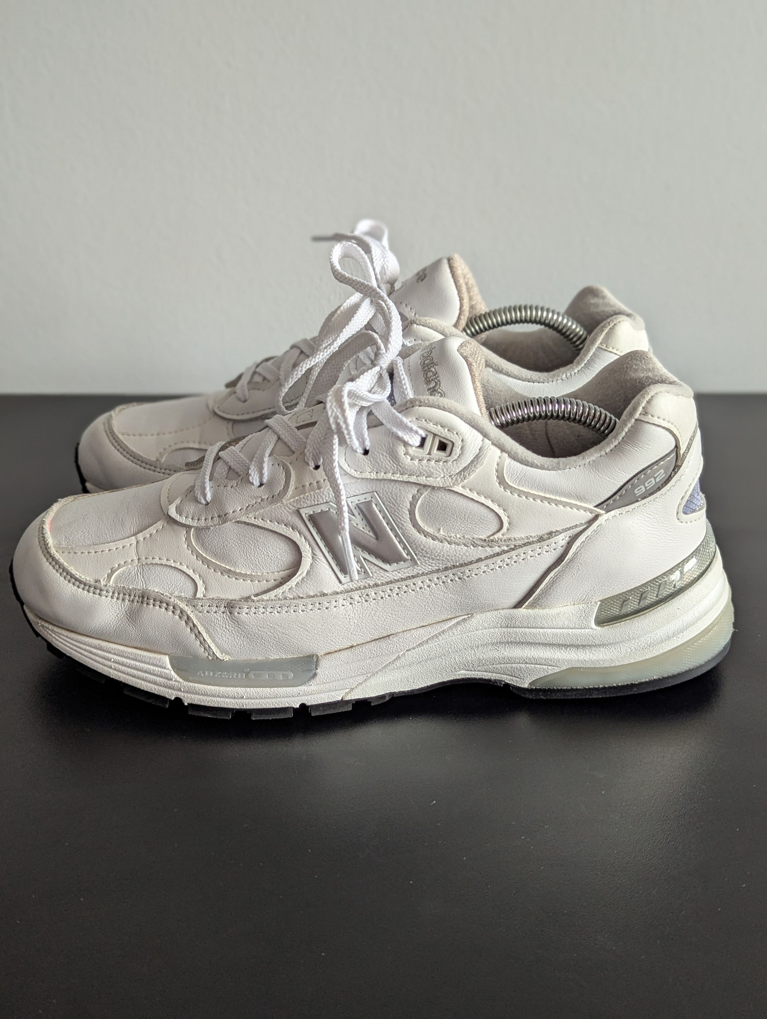 New Balance New Balance 992 Made in USA Triple White Leather 990 M992WL Size US 9 / EU 42 - 1 Thumbnail
