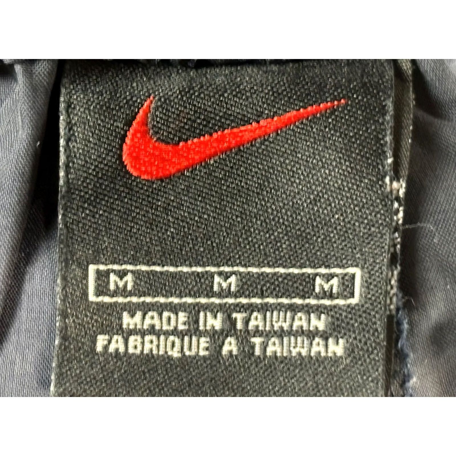 Nike VINTAGE Nike Track Pants Mens Medium Navy 90s Swoosh Ankle Zip Nylon Mens Pants Size US 31 - 6 Thumbnail
