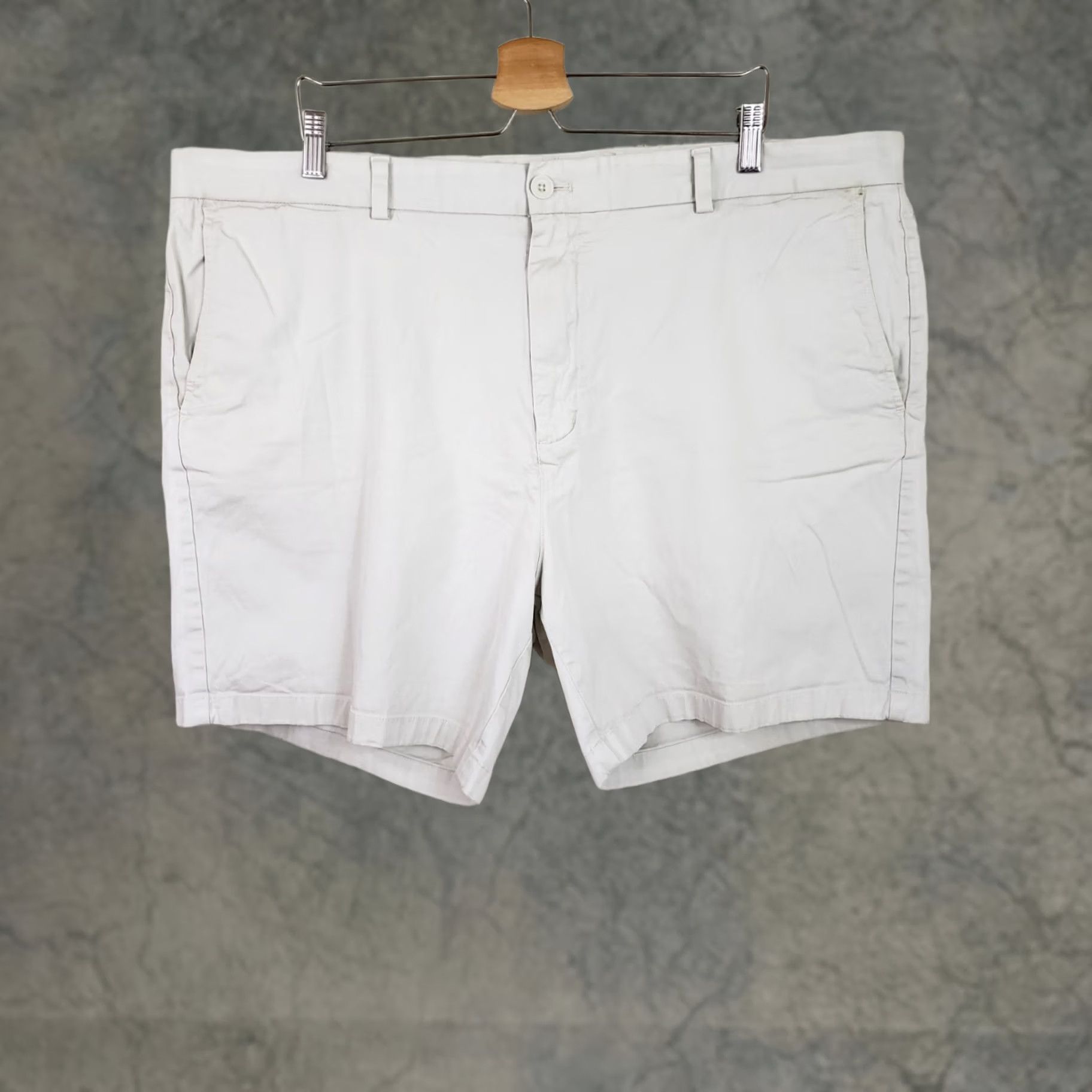 Vineyard Vines Vineyard Vines Breaker Shorts Mens 44x7 Beige STONE Chino BIG&TALL - Preppy Casual Size Size US 44 / EU 60 - 1 Thumbnail