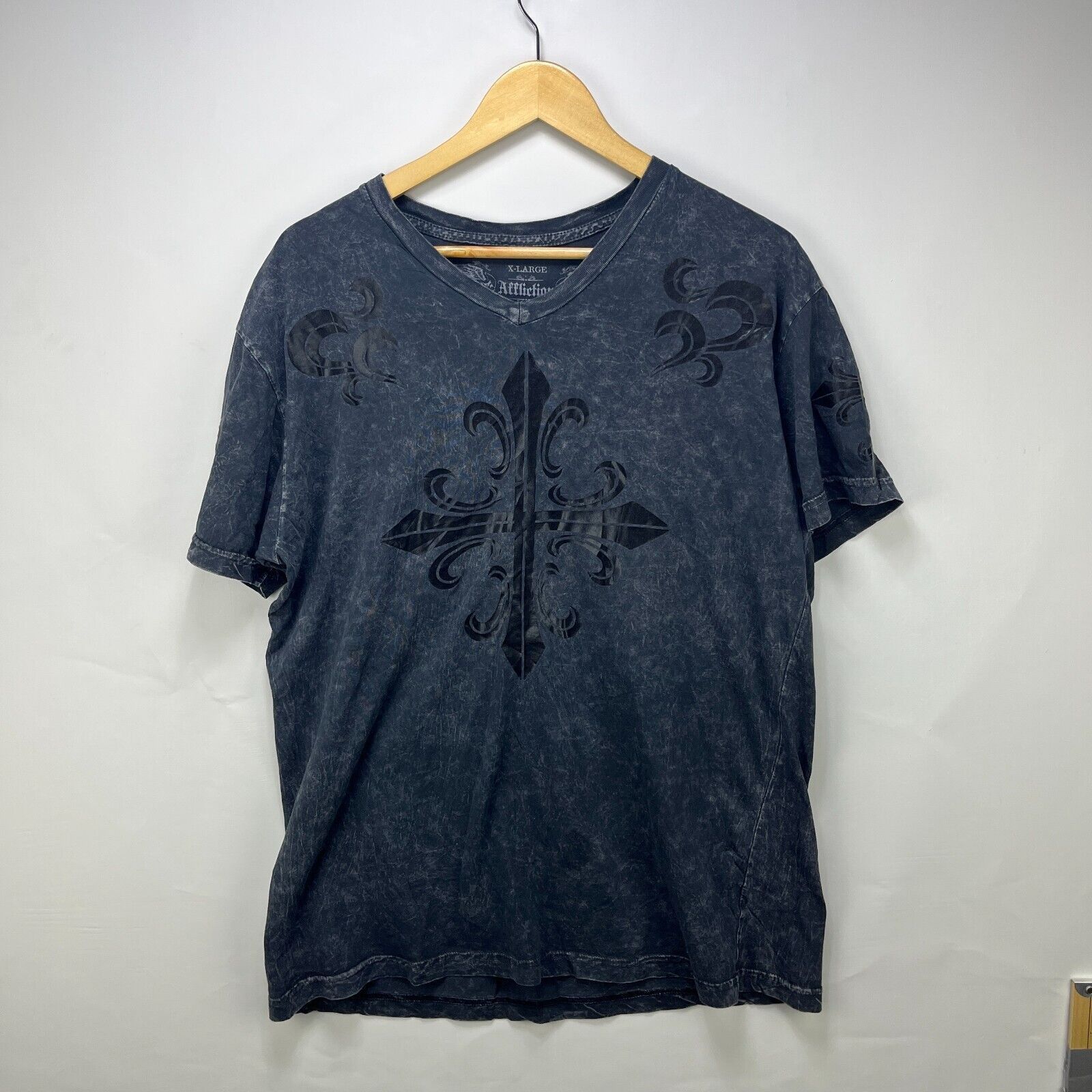 Affliction × Vintage Vintage Y2K Affliction Cross Goth T-Shirt Extra Large Size US XL / EU 56 / 4 - 4 Thumbnail