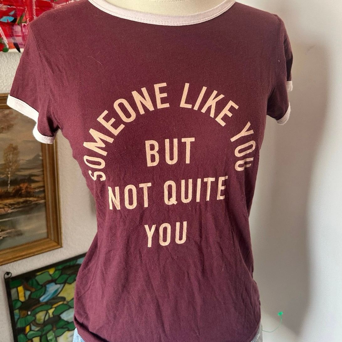 Forever 21 forever 21 burgundy graphic shirt Size S / US 4 / IT 40 - 2 Thumbnail