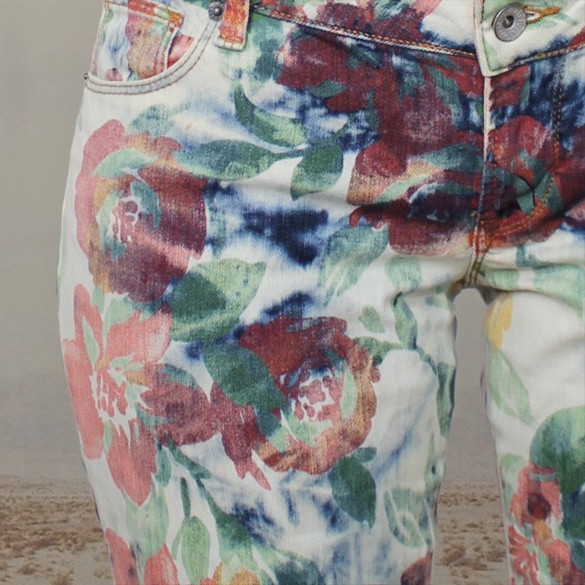 Guess × Vintage 🌺GUESS CAPRI PANTS🌺 Size 31" - 4 Thumbnail