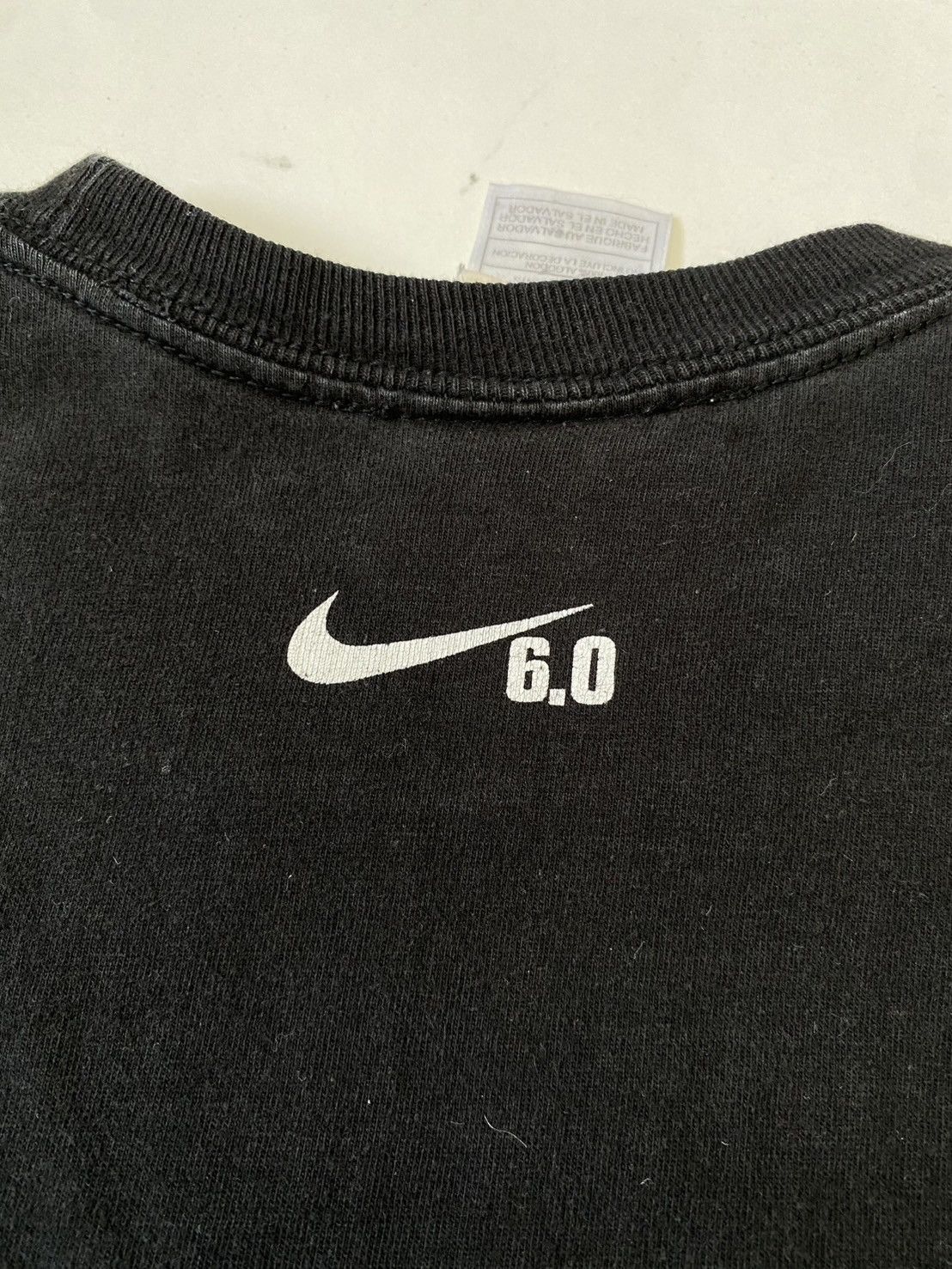 Nike Vintage 2000s Y2K Nike 6.0 Graphic Tee Size US S / EU 44-46 / 1 - 7 Thumbnail