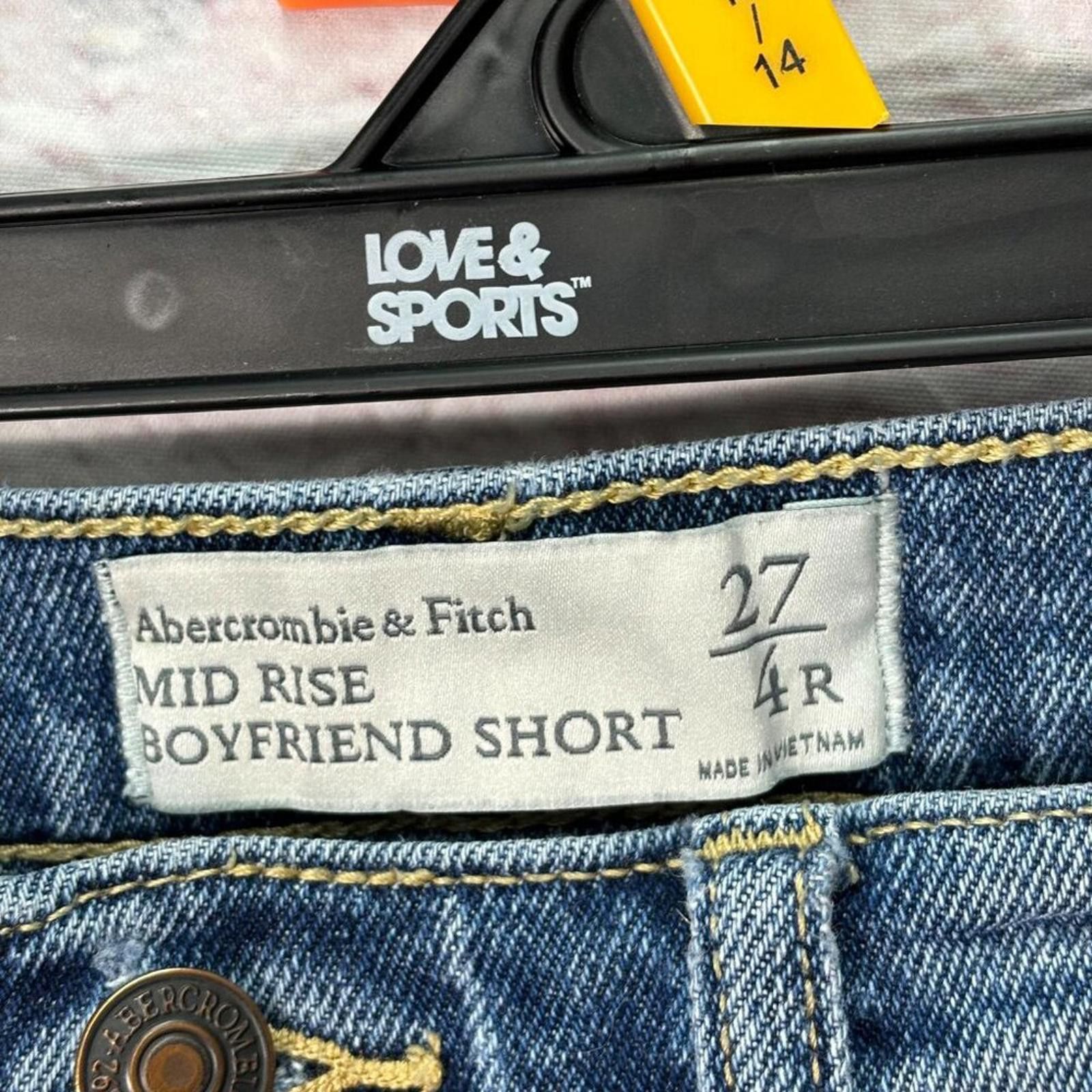 Abercrombie & Fitch Abercrombie & Fitch Midrise Boyfriend Shorts Size 27/4 Size 27" / US 4 / IT 40 - 6 Thumbnail