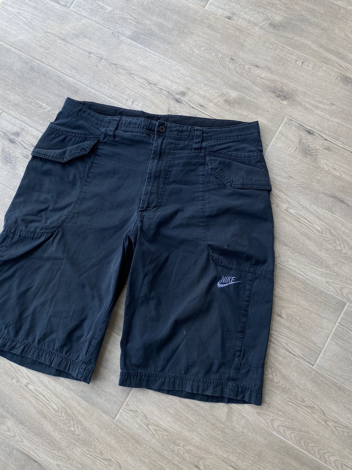 Nike × Vintage Nike Vintage cargo Shorts Size US 34 / EU 50 - 2 Thumbnail