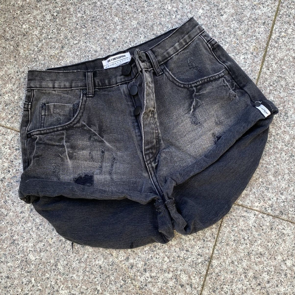 One Teaspoon One teaspoon mid waist bandit shorts Size 25" / US 0 / IT 36 - 1 Thumbnail