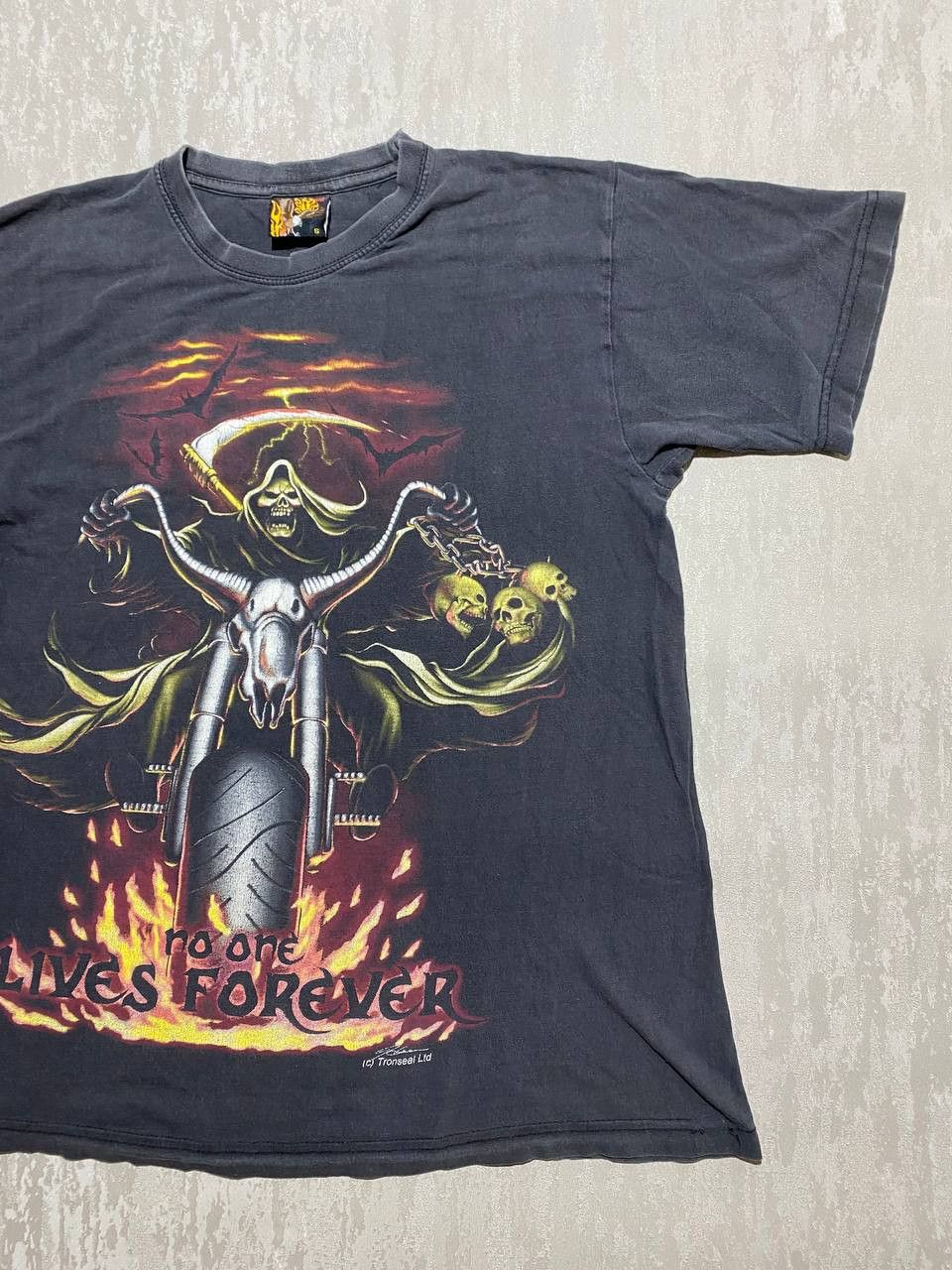 Vintage vintage burning eagle moto racing T-shirt De dood op motor Size US S / EU 44-46 / 1 - 3 Thumbnail