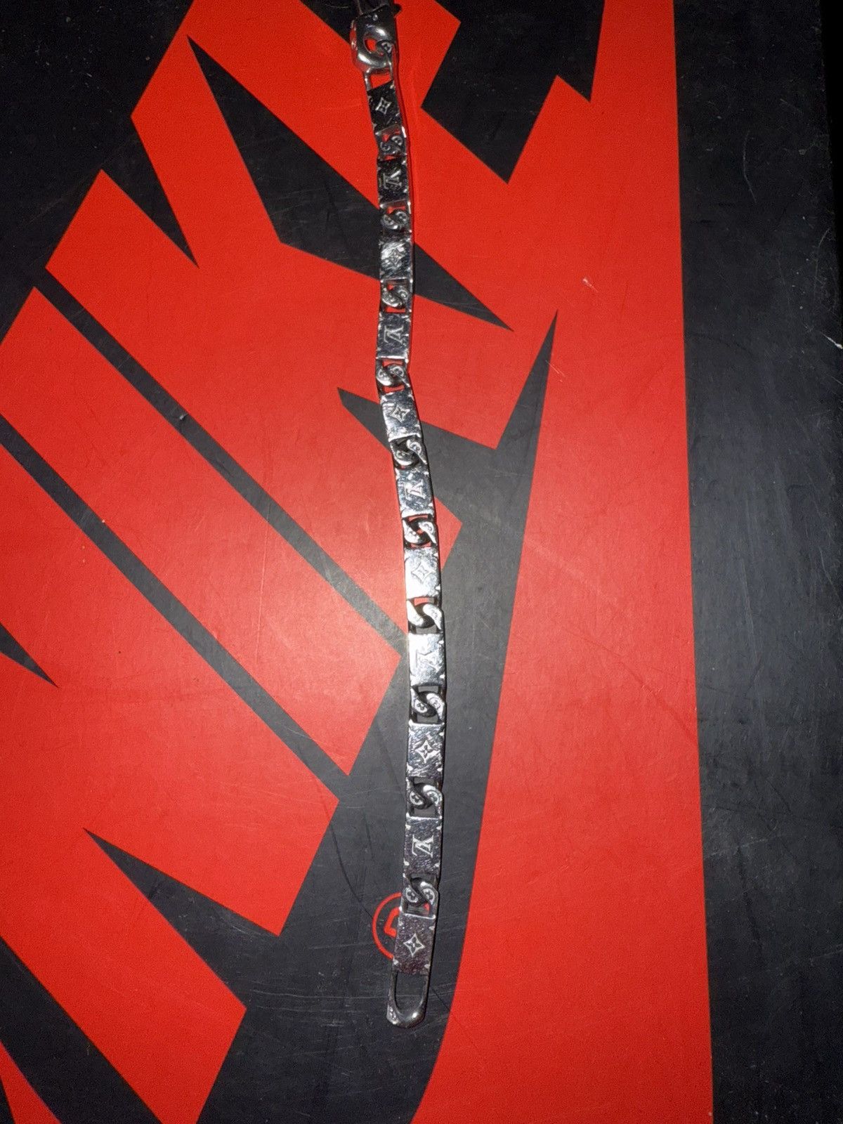 Louis Vuitton Louis Vuitton bracelet Size ONE SIZE - 6 Thumbnail