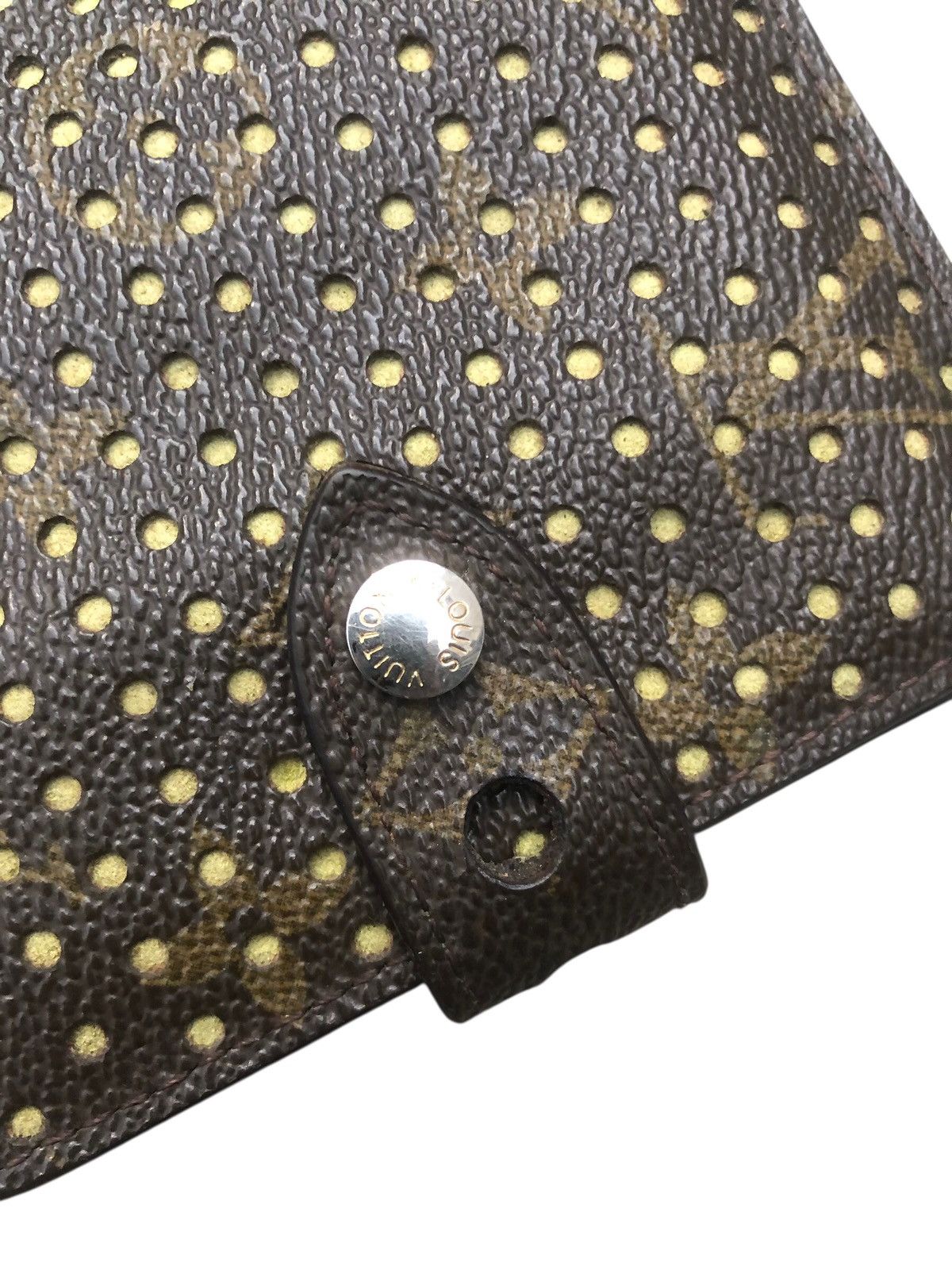 Louis Vuitton 🔥LOUIS VUITTON Monogram Perforated Zip Wallet Green M95218 Size ONE SIZE - 3 Thumbnail