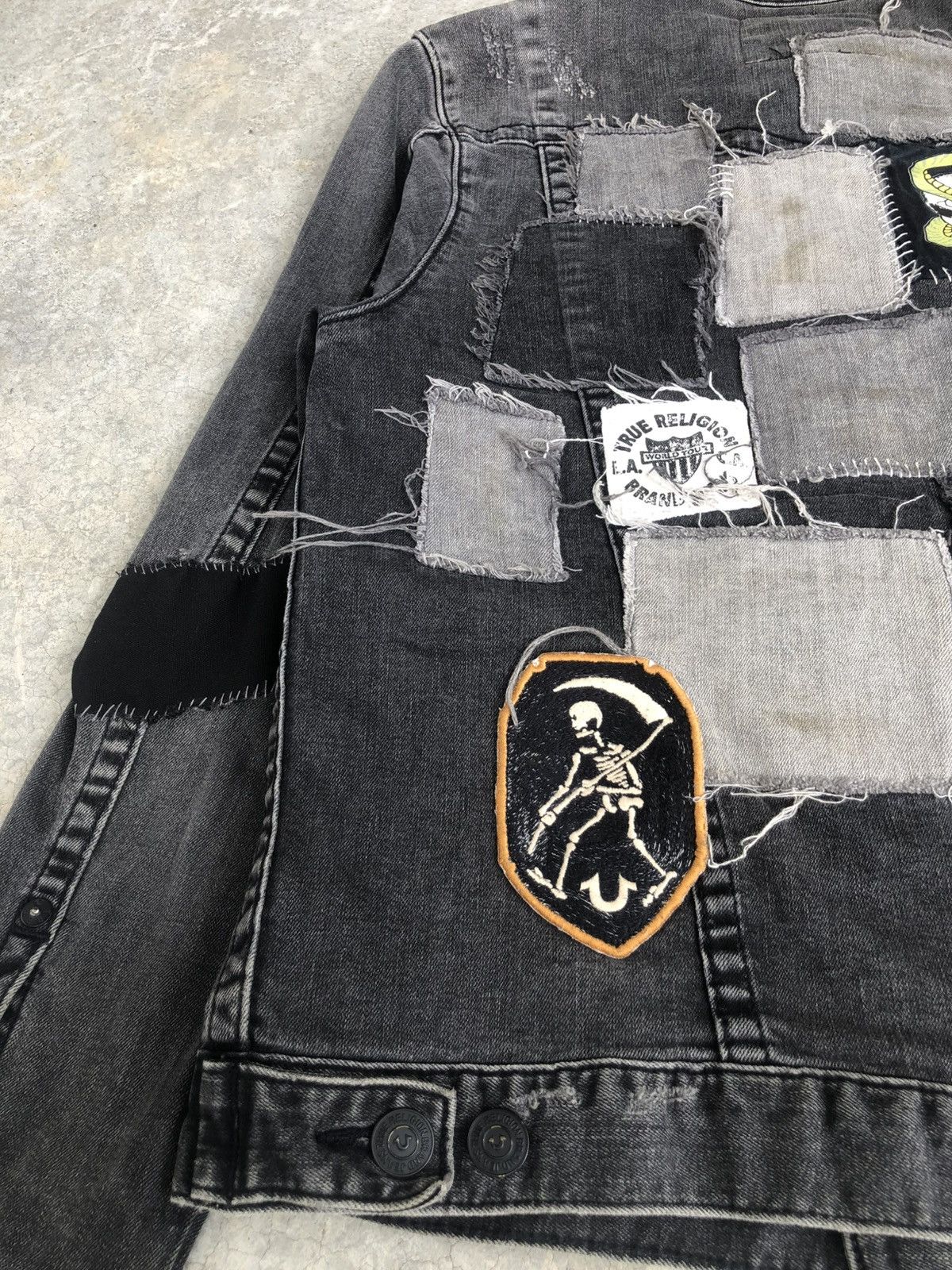 True Religion True Religion Denim Jacket Boro Patchwork Distressed Size US M / EU 48-50 / 2 - 19 Thumbnail