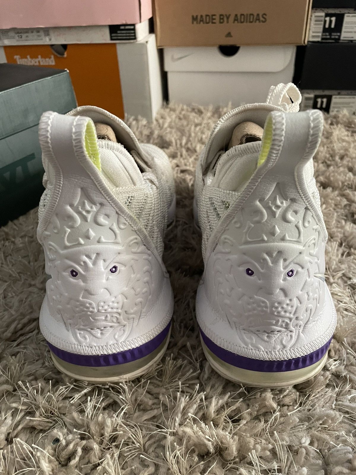 Nike Nike LeBron 16 Buzz Light Year Size US 9 / EU 42 - 6 Thumbnail