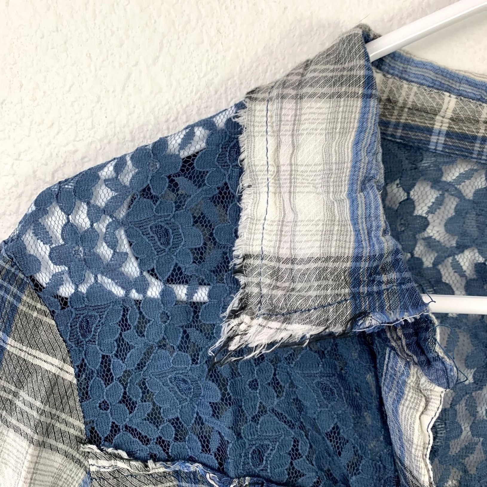 BKE VINTAGE BKE Shirt Boho Lace Cotton Plaid Button-Front Women's L Blue White Gray Size L / US 10 / IT 46 - 3 Thumbnail