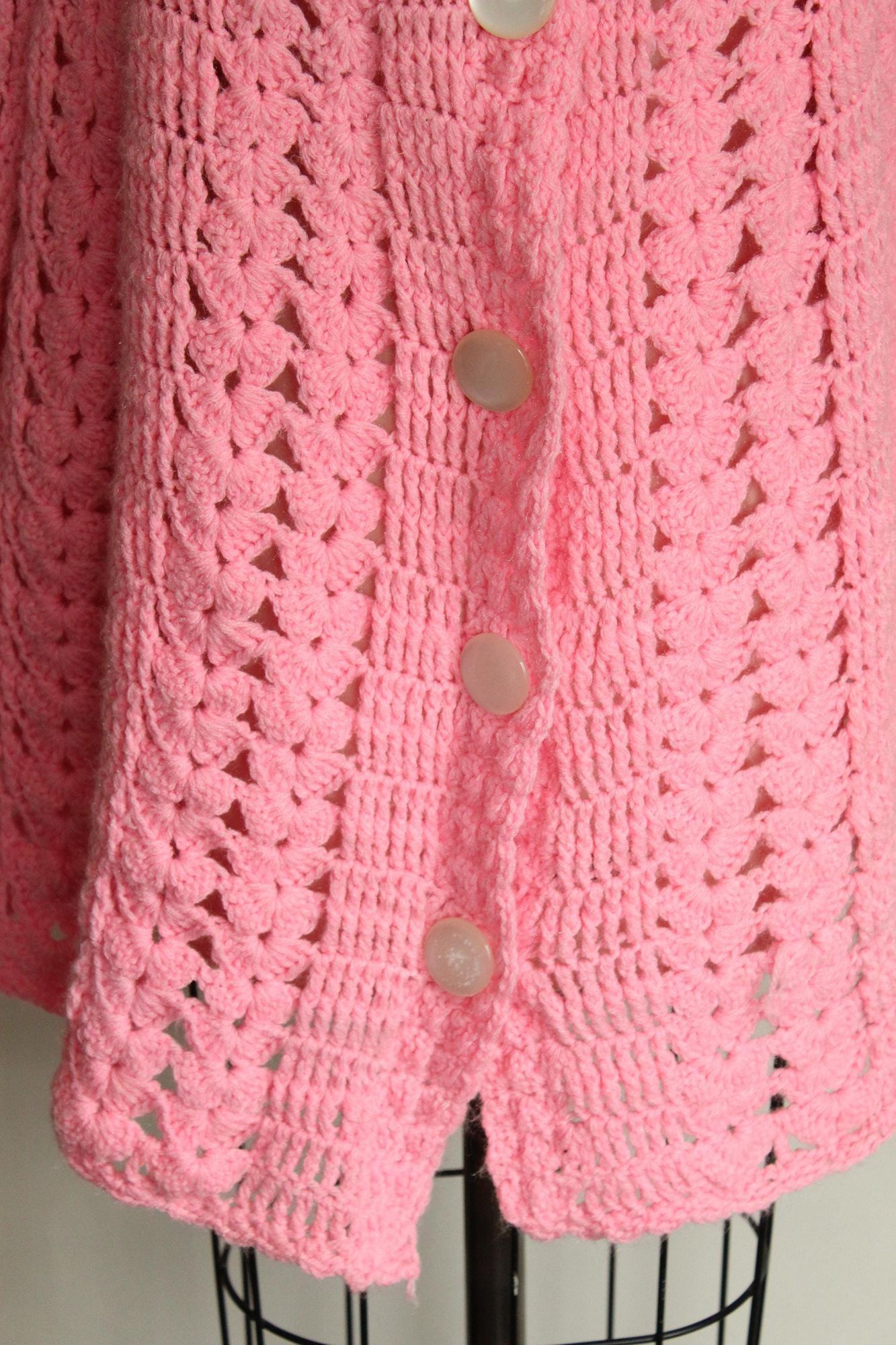 Vintage Vintage 1960s 1970s Poncho Shawl, Pink Knit or Crochet with Size ONE SIZE - 4 Thumbnail