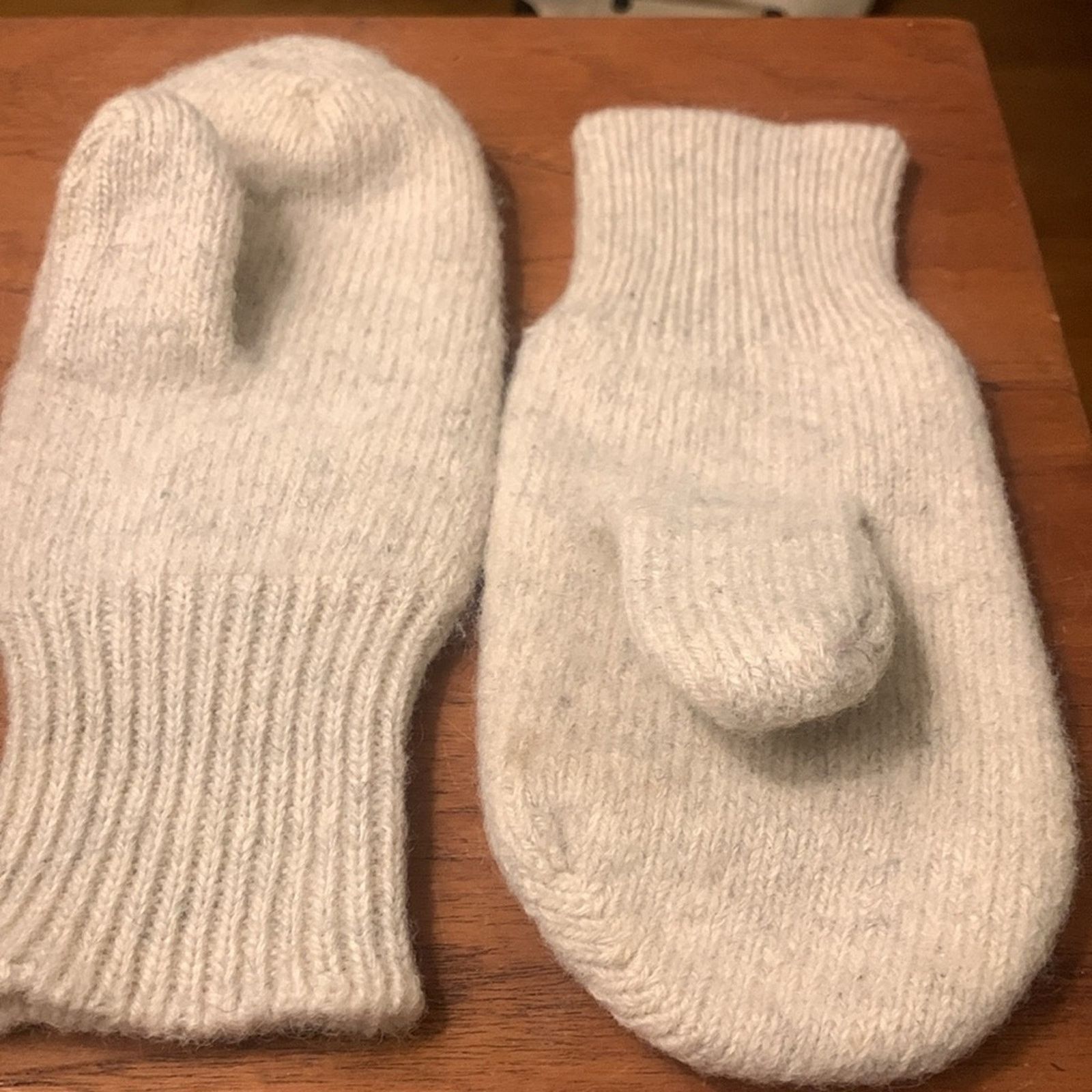 Vintage Handmade Handknit ragg wool mittens,knit traffic police Size ONE SIZE - 3 Thumbnail