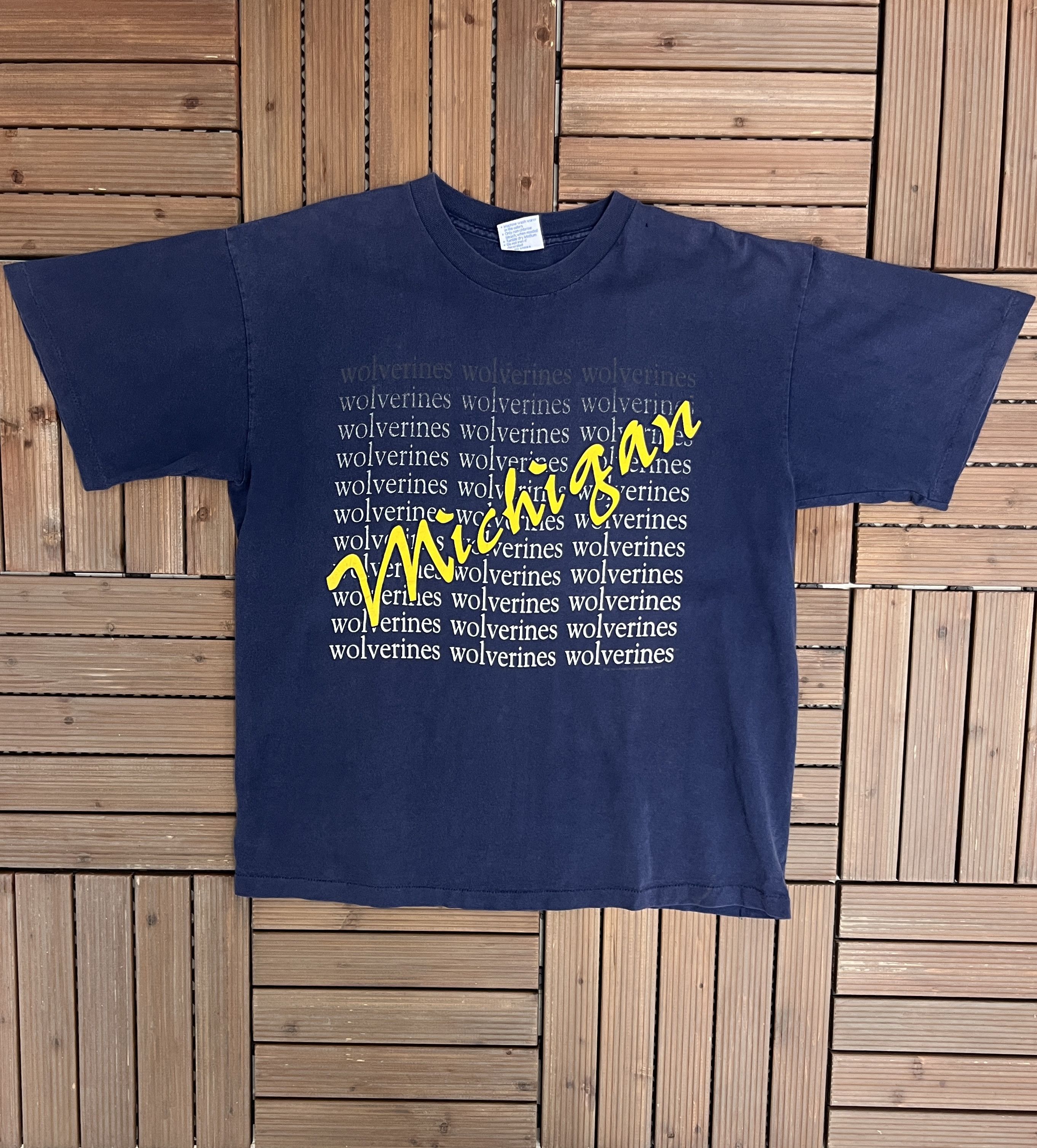Vintage Michigan Wolverines Spell Out Vintage Blue T-Shirt Tee Size US XL / EU 56 / 4 - 1 Thumbnail
