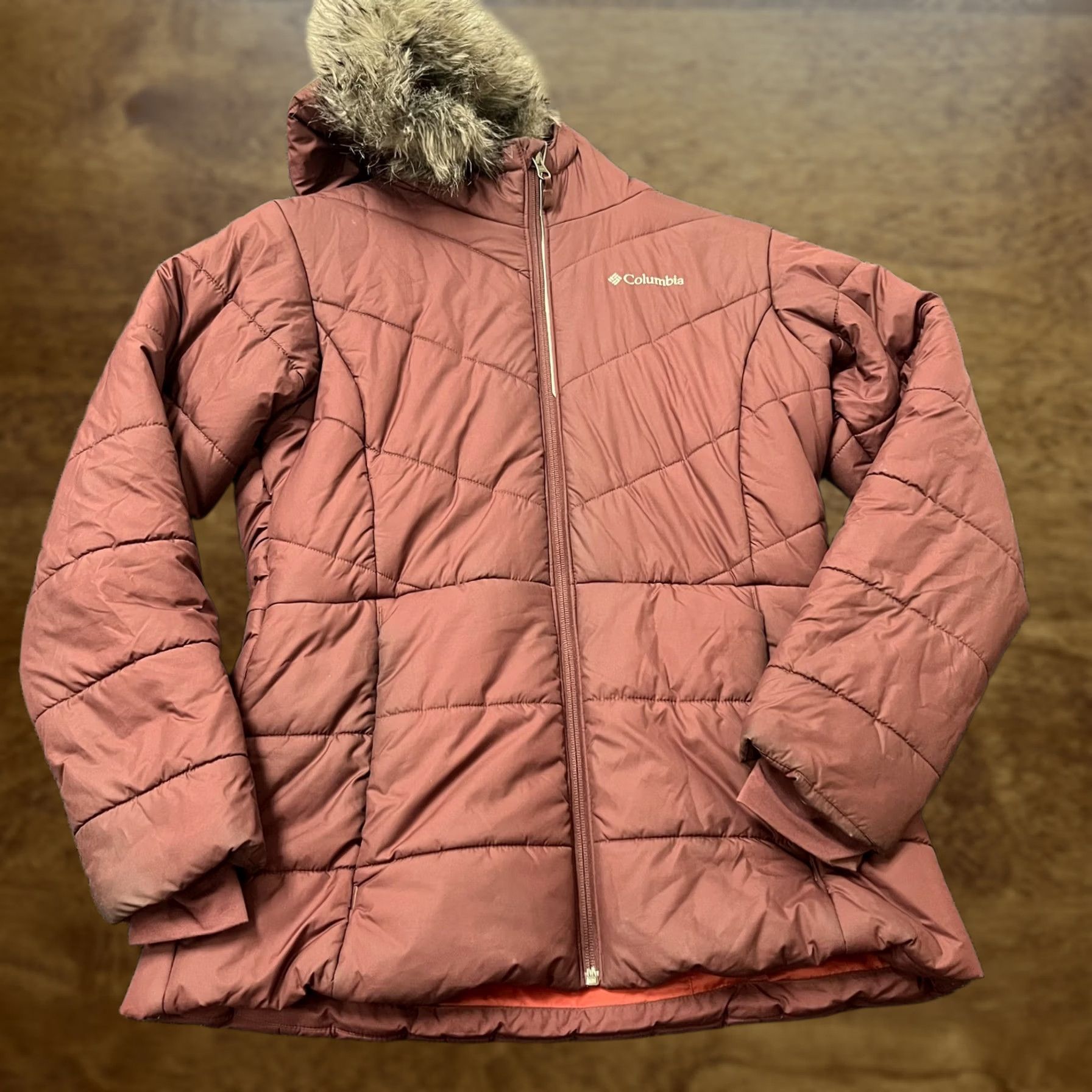 Vintage Columbia Womens Puffer Jacket XL Burgundy Fur Hooded Synthetic Insulation Size XL / US 12-14 / IT 48-50 - 1 Thumbnail