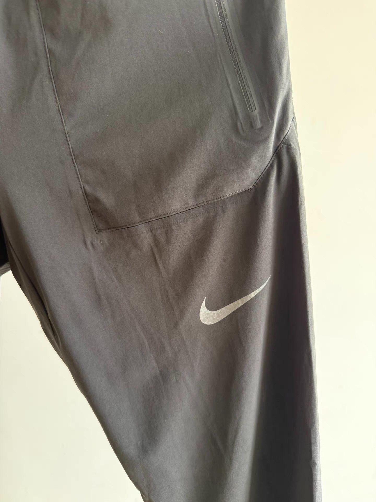 Nike Nike Running Division 3/4 Running Pants Q17 Size US 36 / EU 52 - 3 Thumbnail