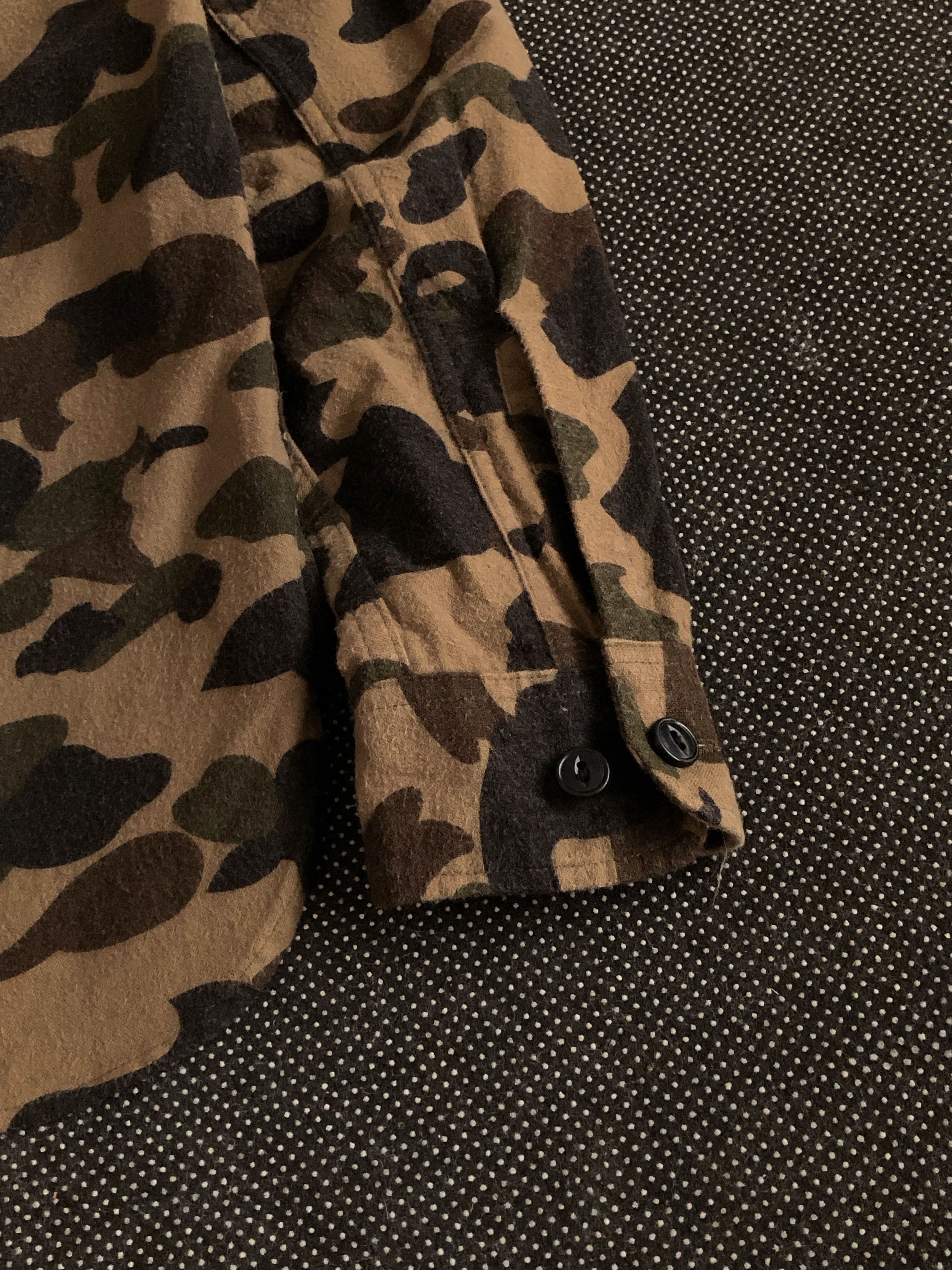 Bape 1ST CAMO SHIRT HOODIE Size US S / EU 44-46 / 1 - 13 Thumbnail