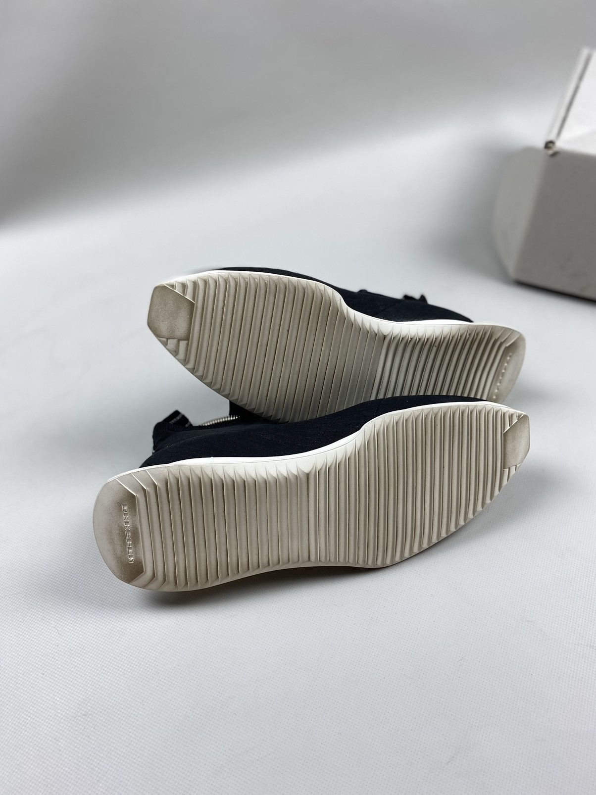 Rick Owens Drkshdw New! Rick Owens DRKSHDW avant-garde low top sneaker shoes Size US 9 / IT 39 - 15 Thumbnail
