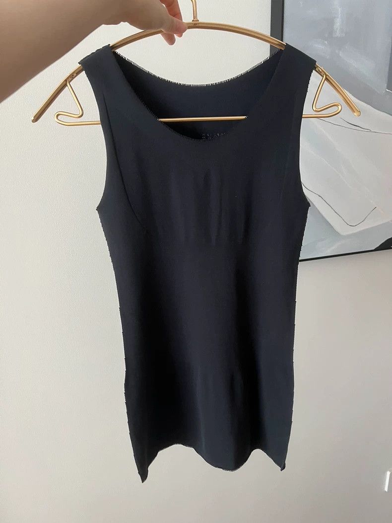 Issey Miyake Issey Miyake size:one size black tank top Size M / US 6-8 / IT 42-44 - 2 Thumbnail