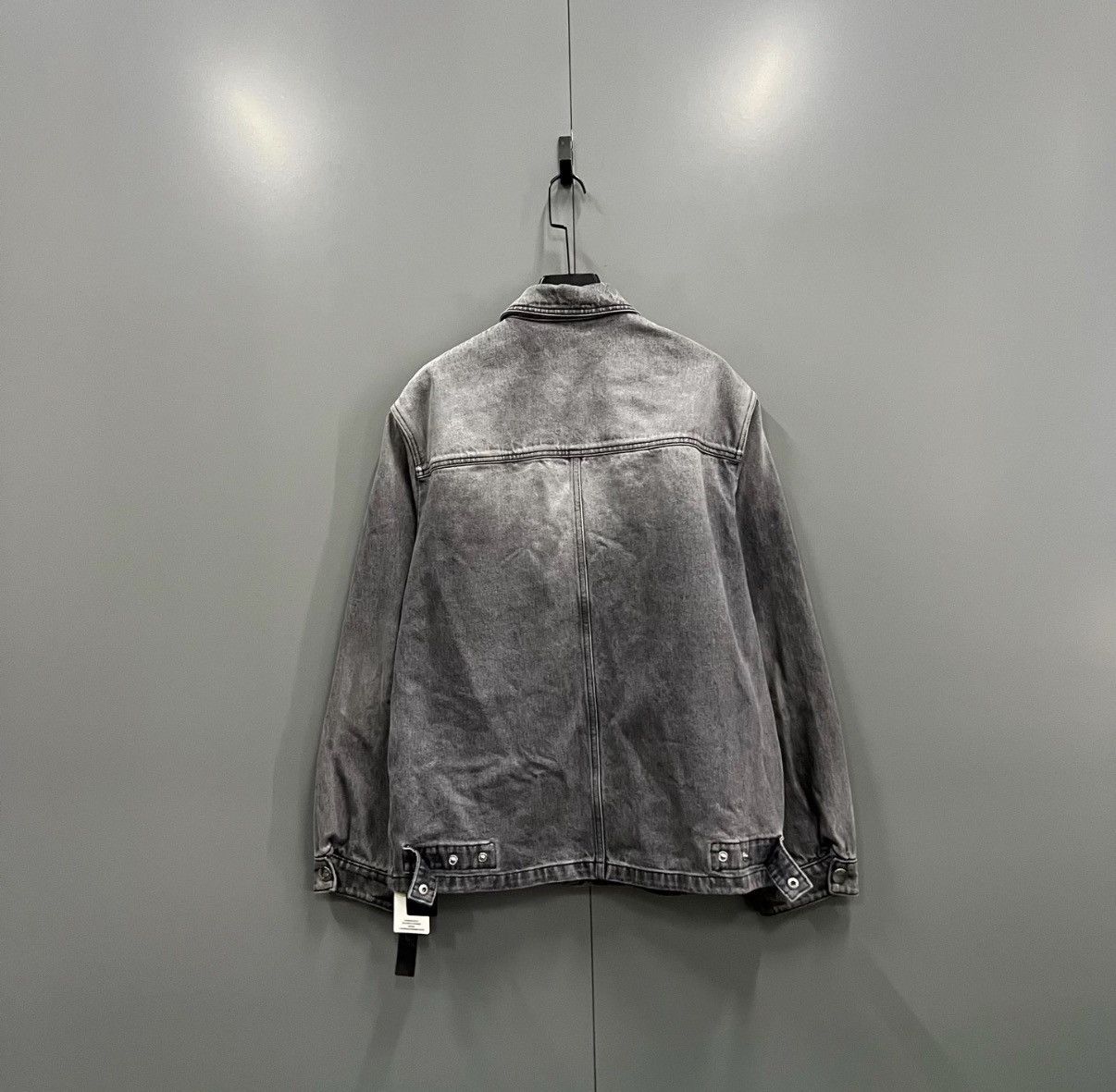 Prada Prada Grey Washed Triangle Logo Denim Shirt J41 Size US M / EU 48-50 / 2 - 2 Thumbnail