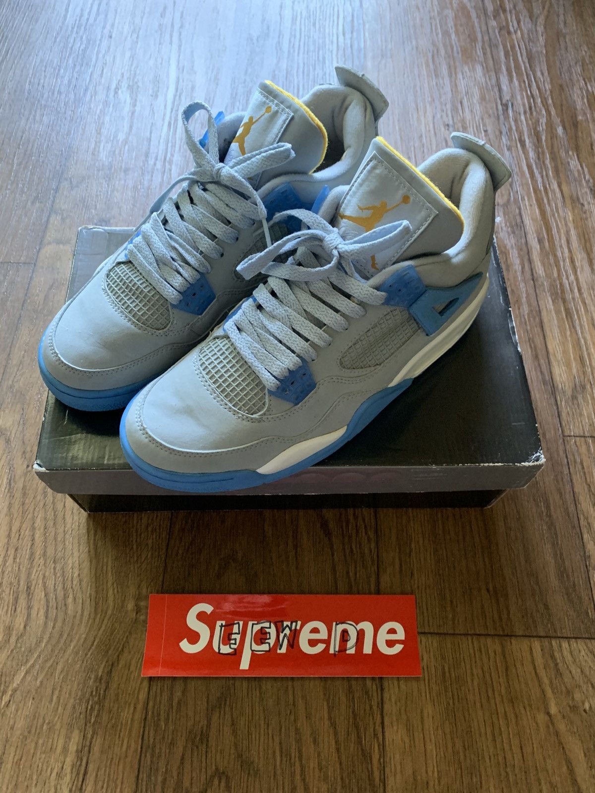 Jordan Brand Jordan 4 Mist Blue (2006) Size US 8 / EU 41 - 1 Thumbnail