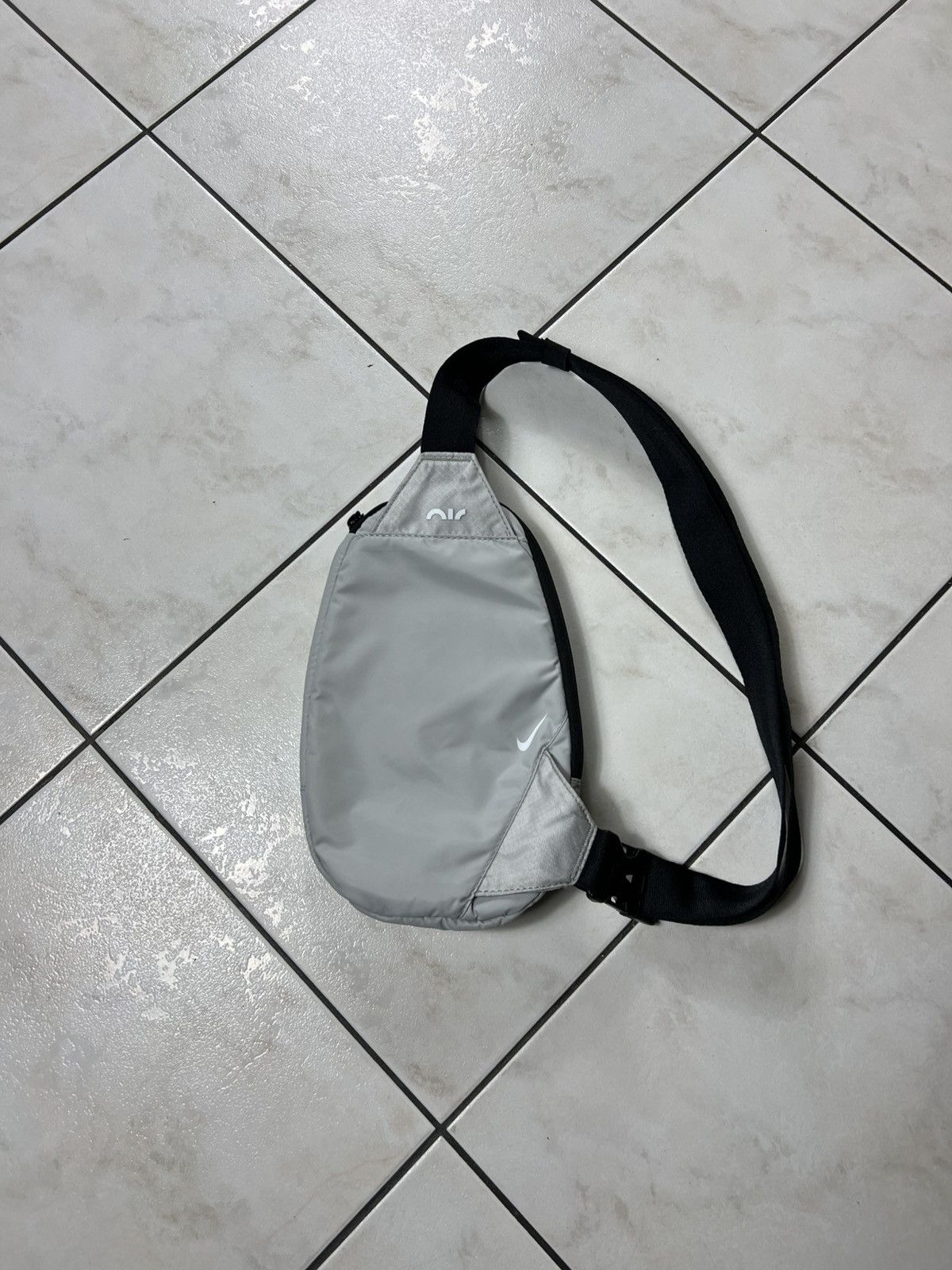 Nike Nike air max crossbody bubble bag swoosh rare streetwear Size ONE SIZE - 15 Thumbnail