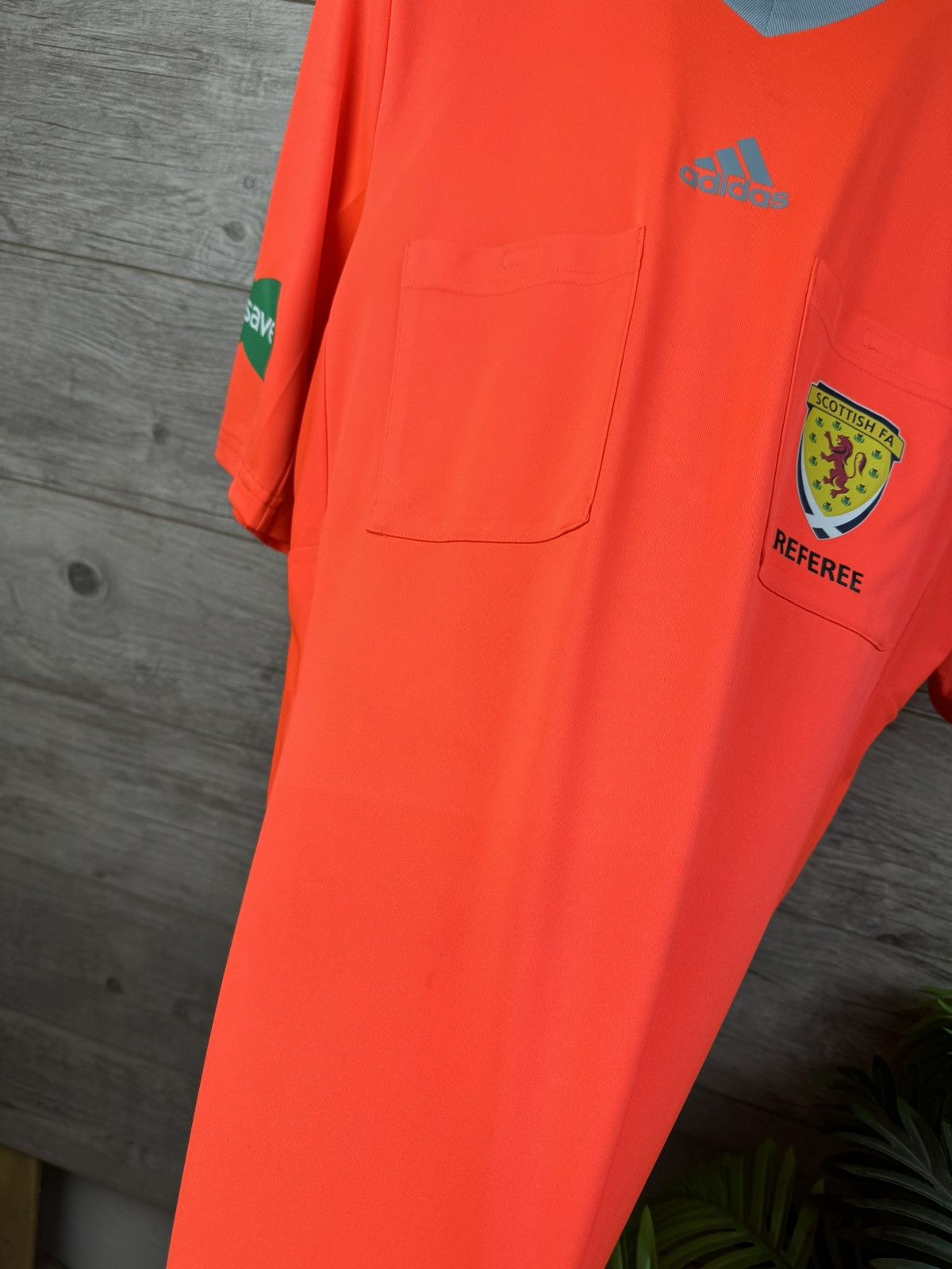 Adidas SCOTLAND REFEREE FOOTBALL SHIRT ADIDAS SIZE M soccer jersey Size US M / EU 48-50 / 2 - 12 Thumbnail