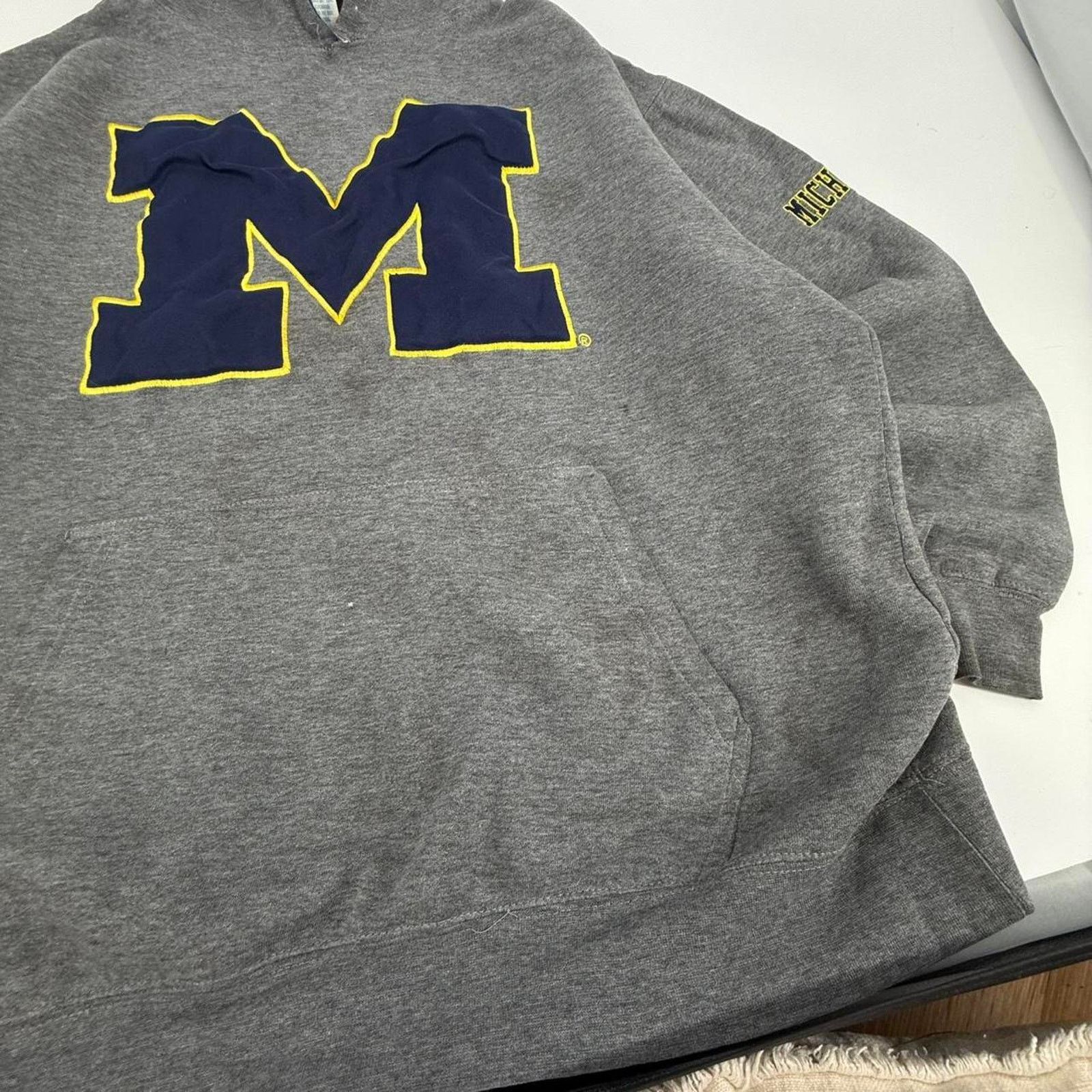 Stadium Goods Vintage baggy michigan wolverines hoodie Size US L / EU 52-54 / 3 - 4 Thumbnail