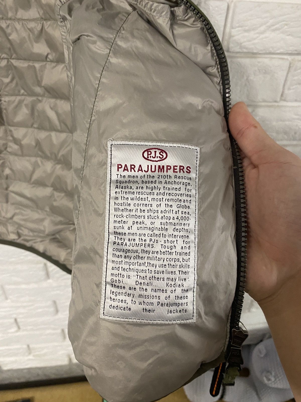 Parajumpers Vest Parajumpers Light down perfect gilet Size US XL / EU 56 / 4 - 5 Thumbnail