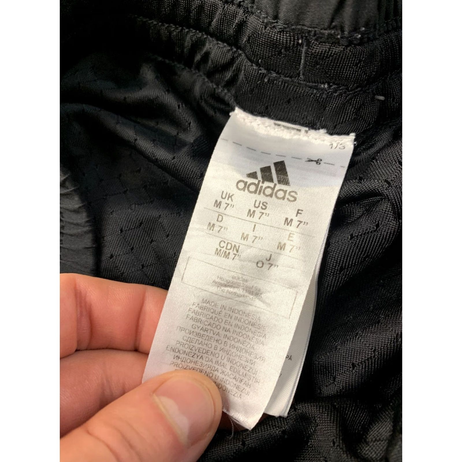 Adidas ADIDAS PERFORMANCE ORIGINAL 2019 MEN RUN SPORT TRAINING SHORTS M Black and White Training Mens Shorts Size US 31 - 4 Thumbnail