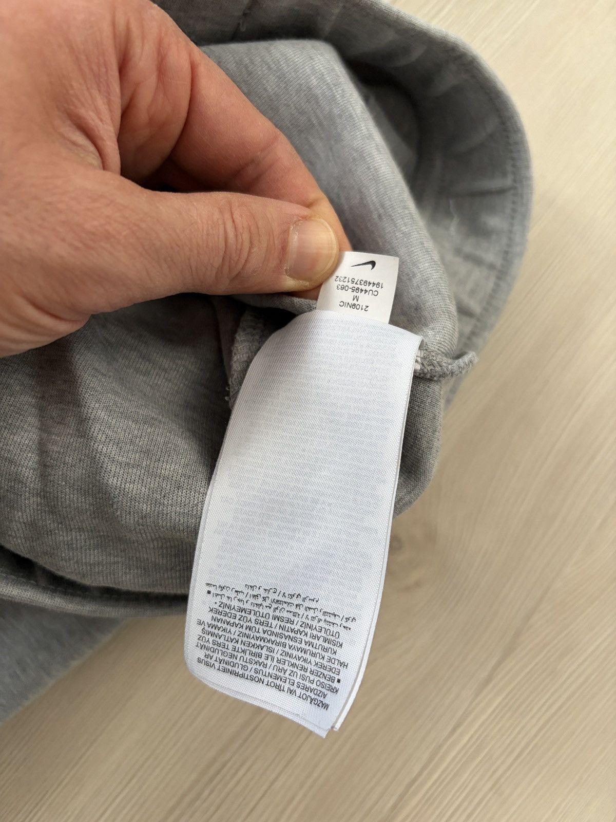 Nike Nike Tech Embroidered Joggers Sweatpants Size US 32 / EU 48 - 10 Thumbnail
