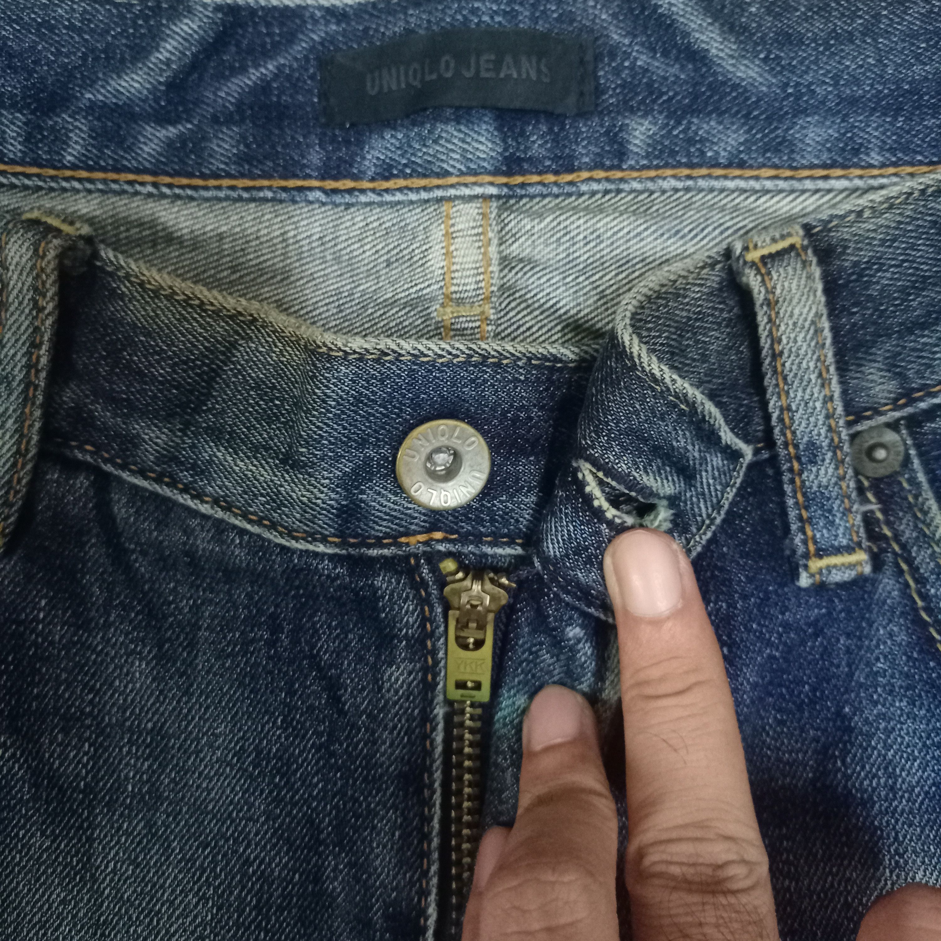 Japanese Brand × Uniqlo Vintage Japanese Uniqlo Baggy Style Faded Jeans 35x29 Size US 35 - 3 Thumbnail