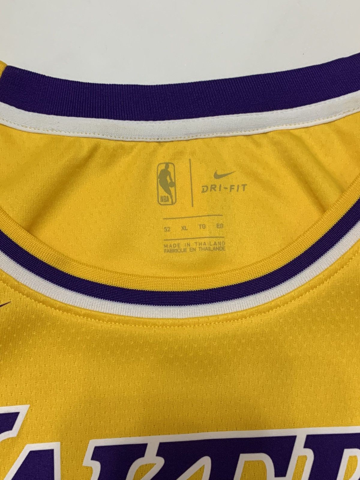 NBA × Nike LeBron James Lakers Jersey Nike Size US XL / EU 56 / 4 - 5 Thumbnail