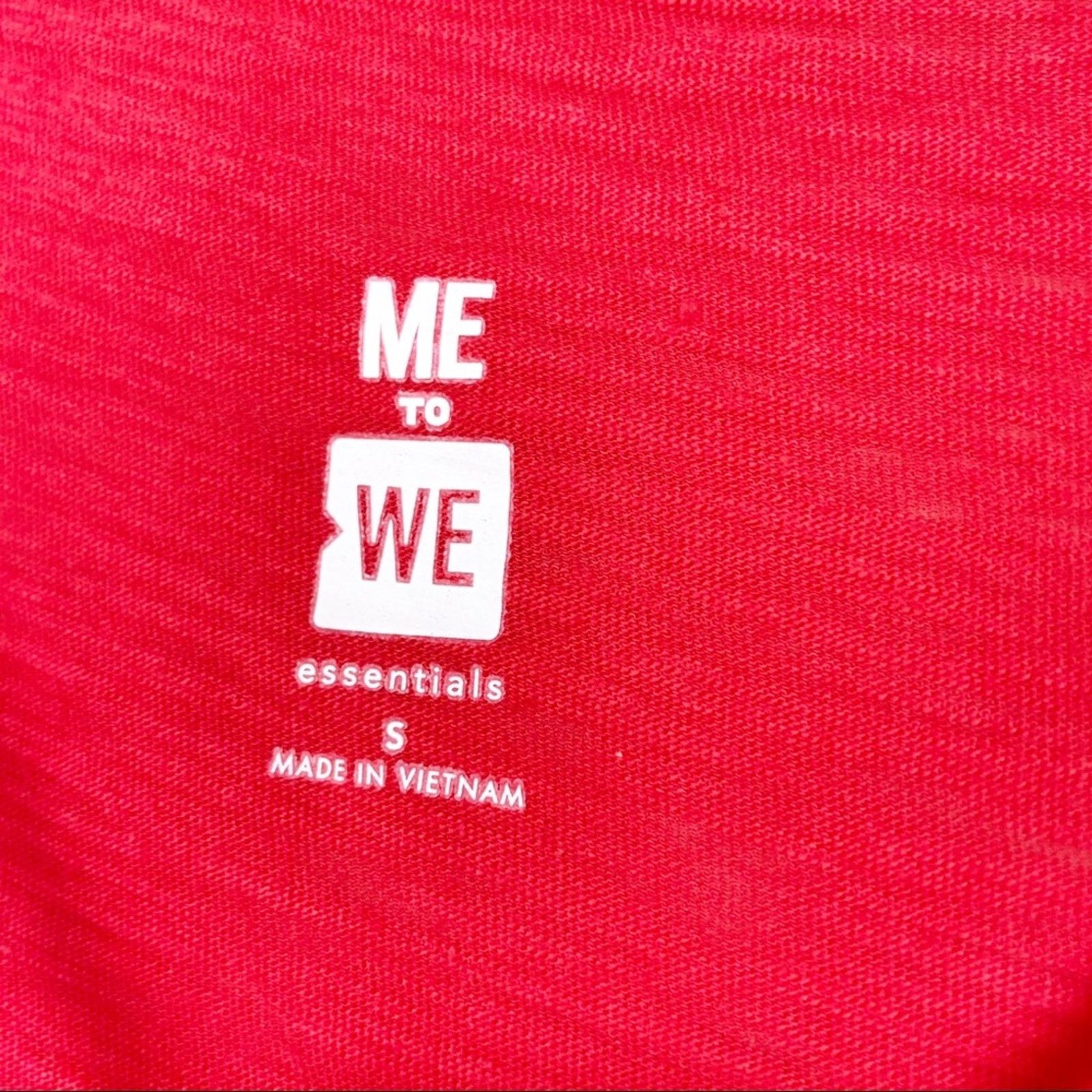 Other Me To We Red Short Sleeve Y Neck Shirt Sz S Size S / US 4 / IT 40 - 2 Thumbnail