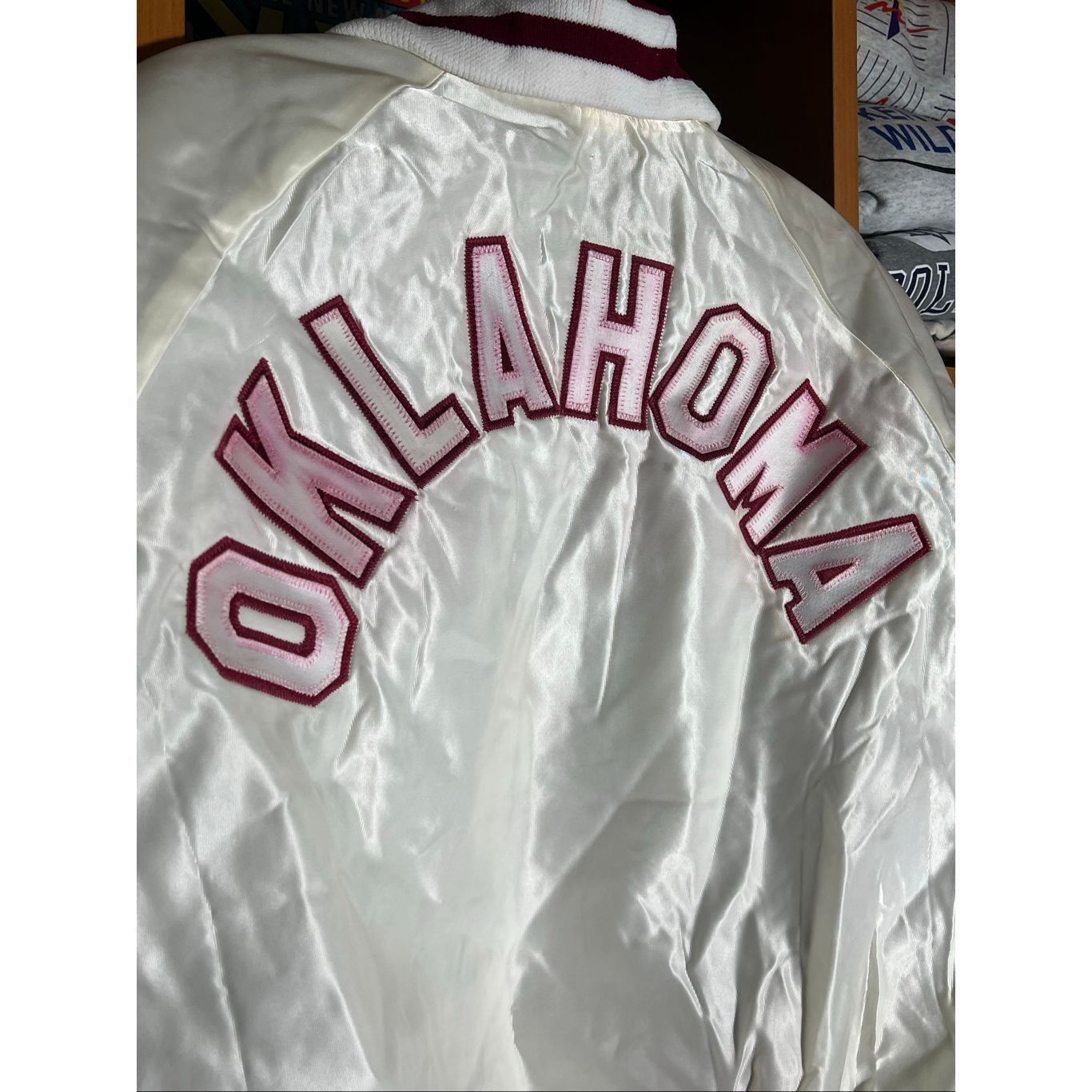 Delong Vintage 80s Oklahoma Sooners University Satin Bomber Jacket Size US XL / EU 56 / 4 - 4 Thumbnail