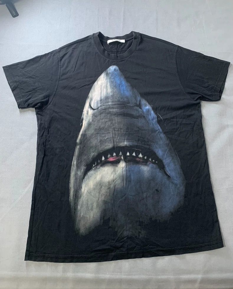 Givenchy Givenchy Jaws print short sleeves 2504-Nextarrow Size US XS / EU 42 / 0 - 1 Thumbnail