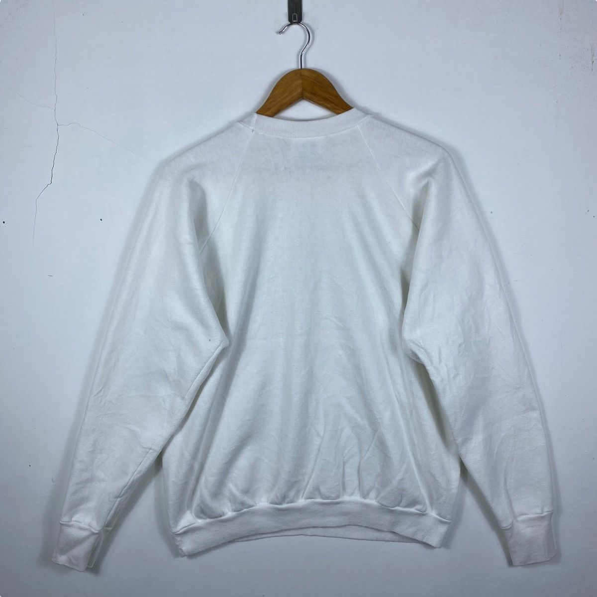 Band Tees Vintage 80's REBA World Tour '89 Crewneck Sweatshirt Size US XL / EU 56 / 4 - 4 Thumbnail