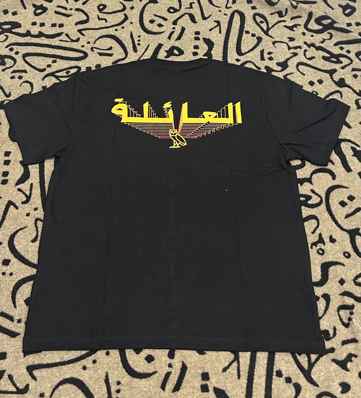 Drake OVO Arabic “The Family” Echo Tshirt Size US L / EU 52-54 / 3 - 4 Thumbnail