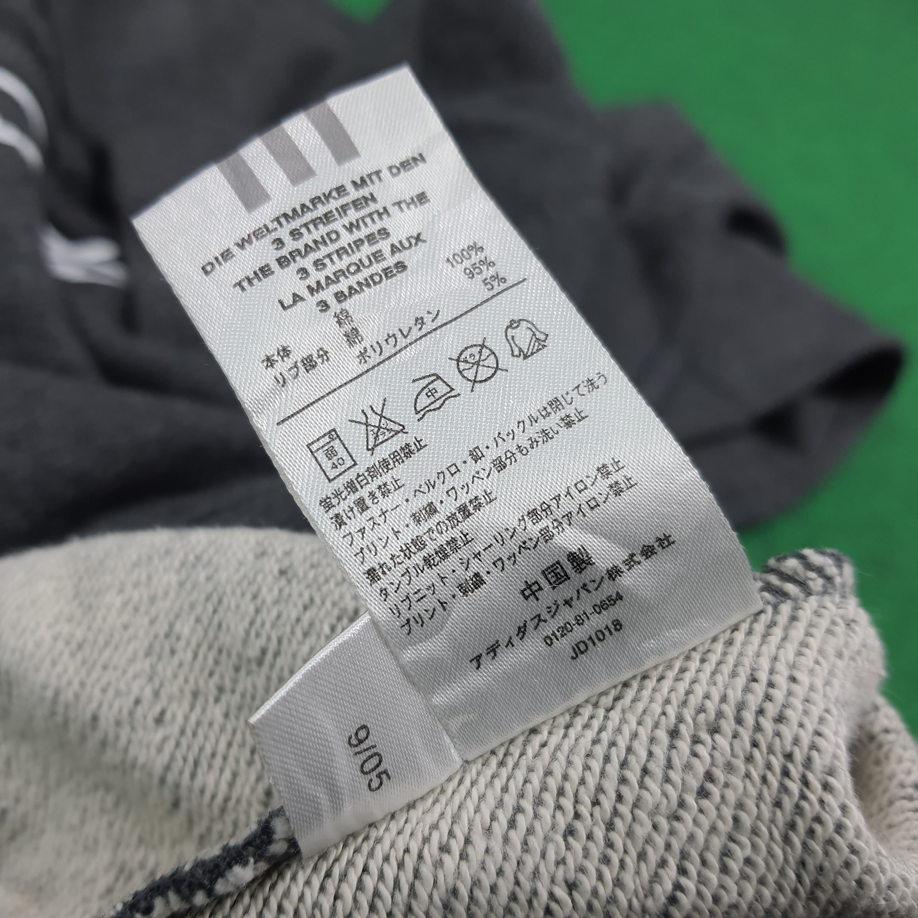 Adidas Vintage Adidas Custom Yohji Yamamoto Logo Sweatshirt C279N3 Size US M / EU 48-50 / 2 - 9 Thumbnail