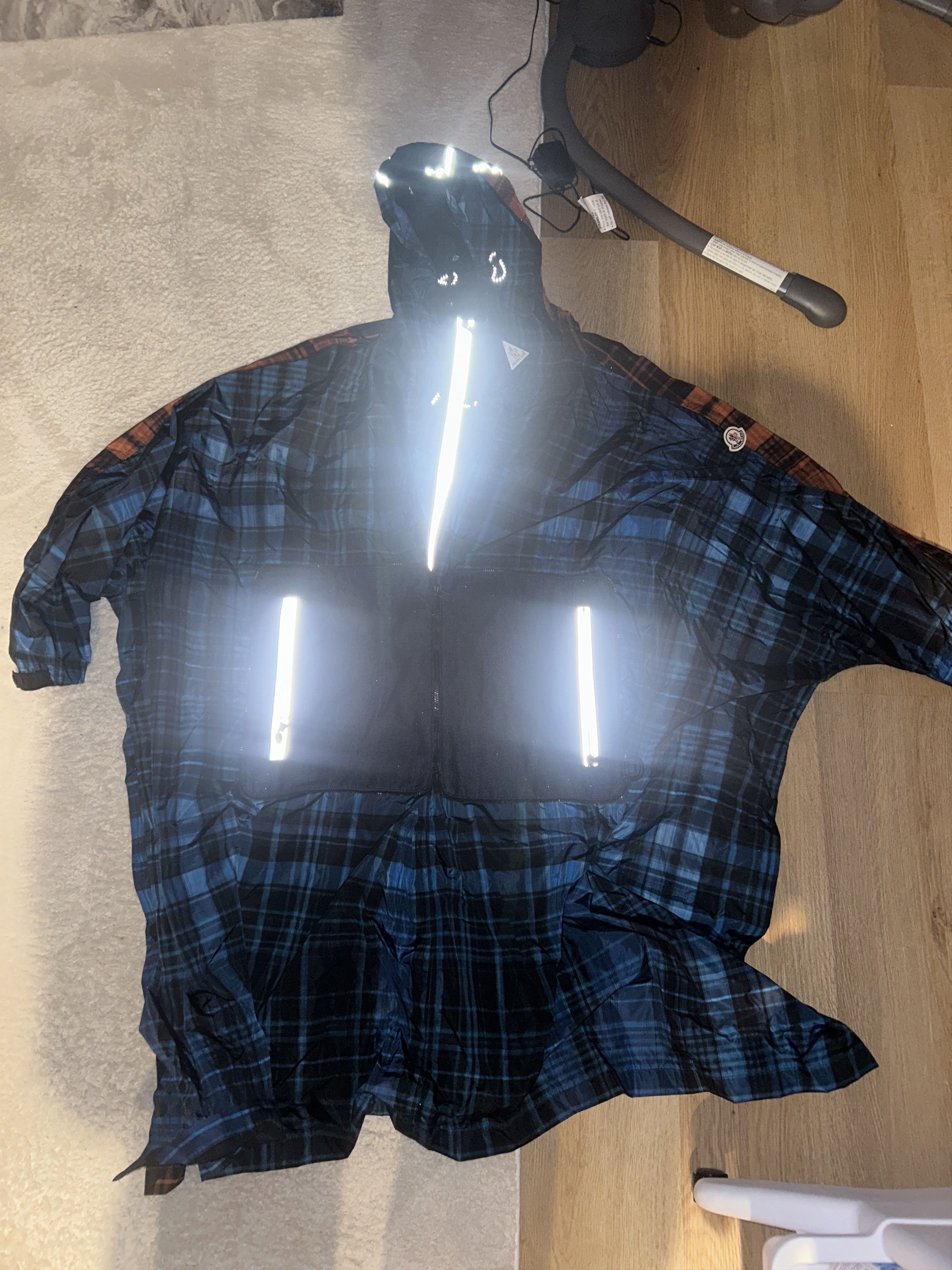 Moncler Rain coat oversize Size US L / EU 52-54 / 3 - 1 Thumbnail