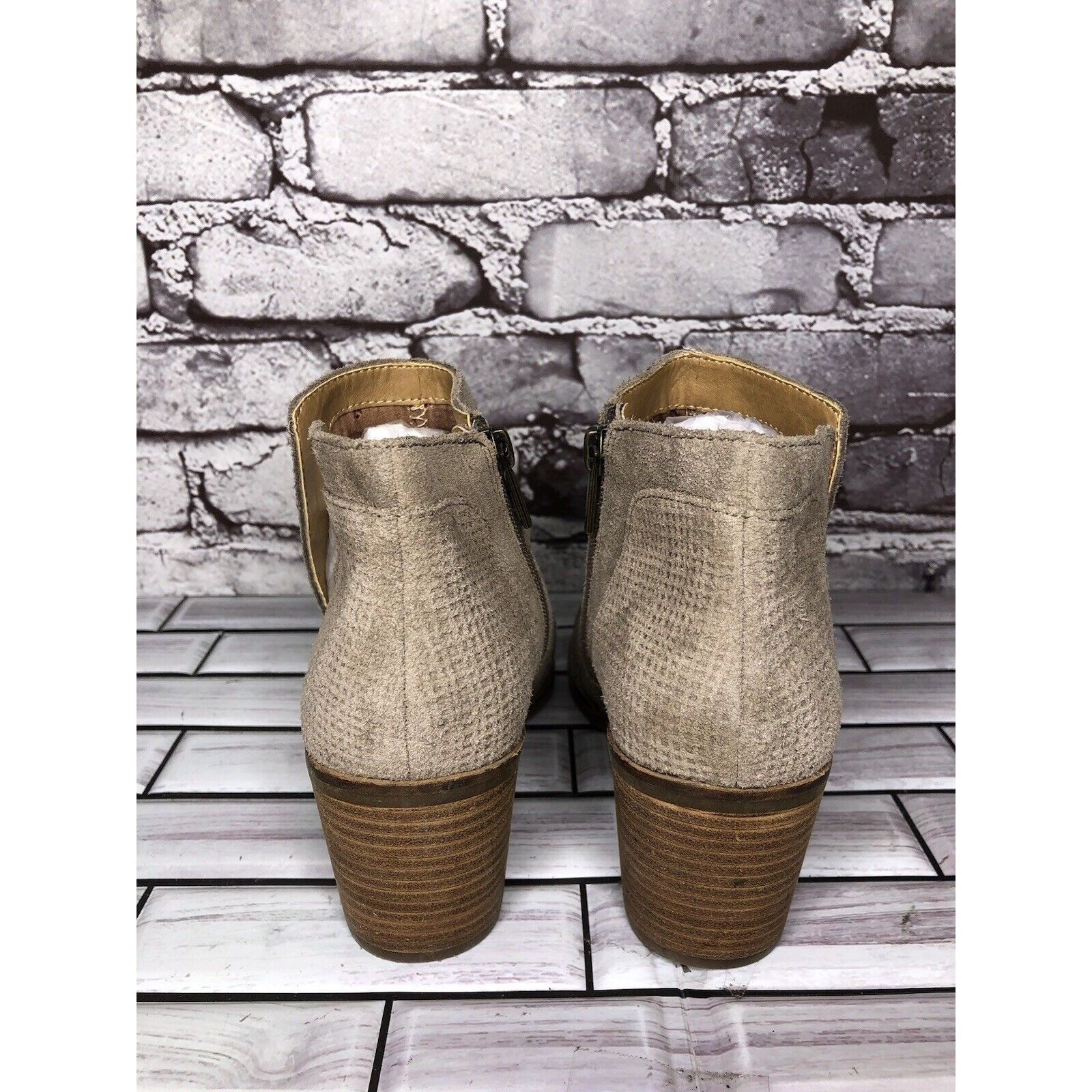 Lucky Brand Lucky Brand Ponic Taupe Tan Suede Cutout Block Heel Booties Size US 7.5 / IT 37.5 - 4 Thumbnail