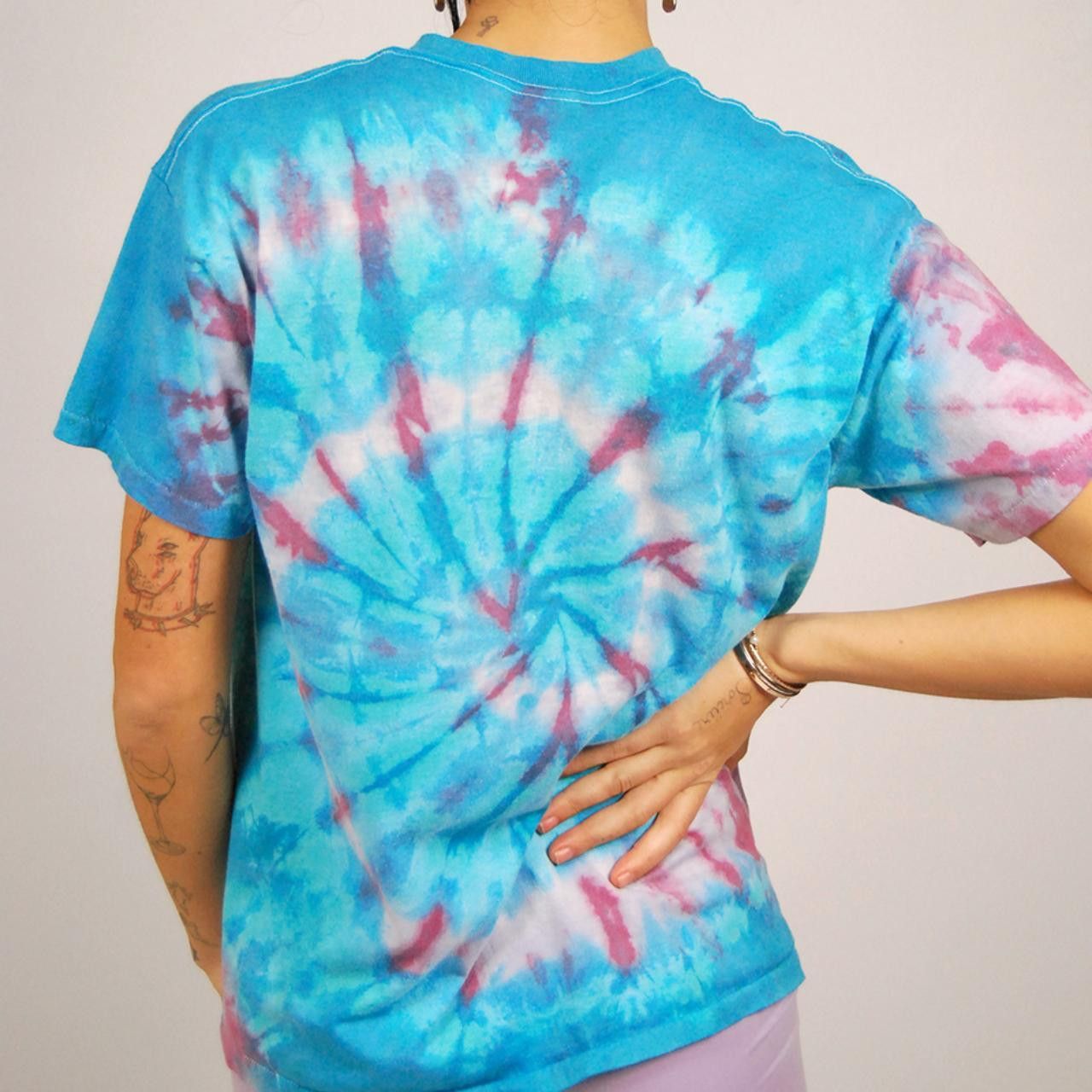Vintage 80s Hershey's T-shirt (L) vintage blue tie dye men large Size US L / EU 52-54 / 3 - 6 Thumbnail